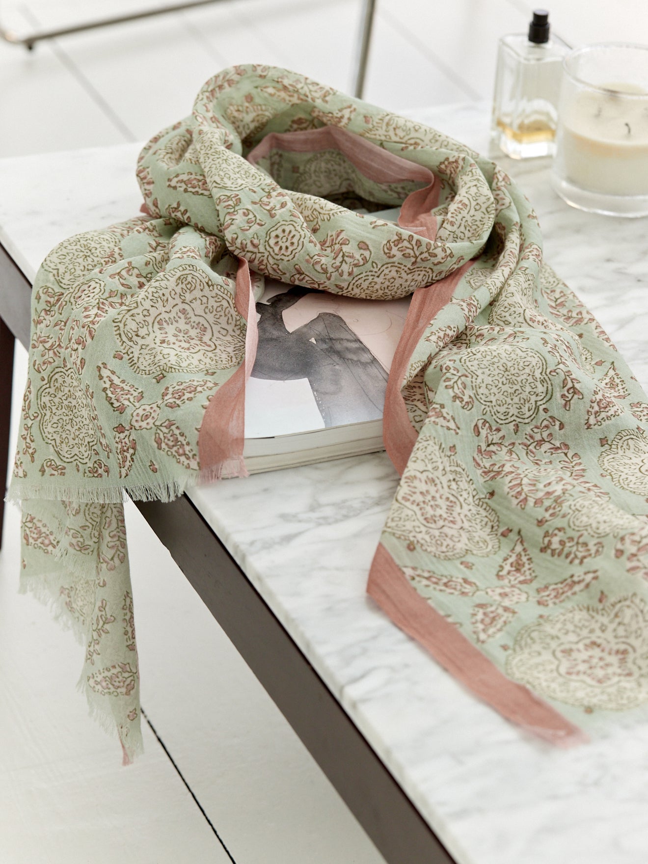Foulard indien bord contrasté femme