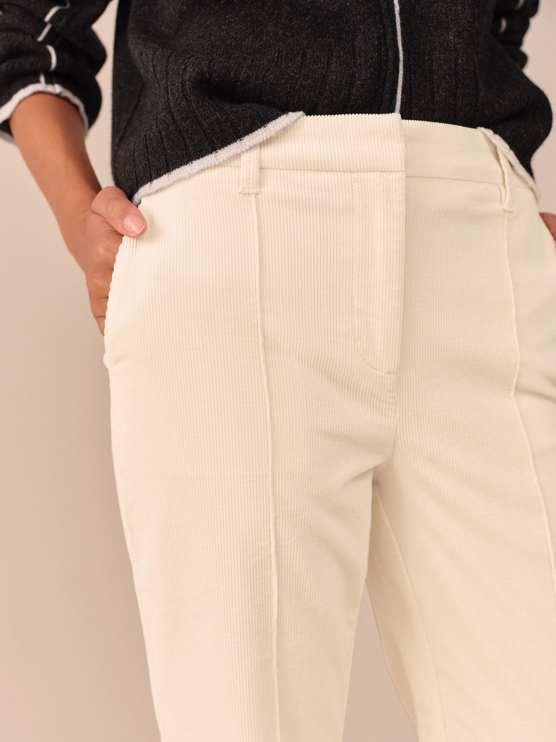 Ecru - N. Premium Cord Bootcut Broeken