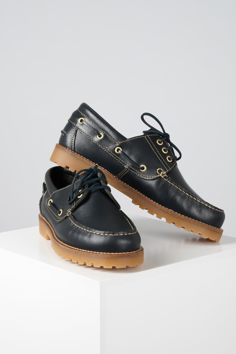 Chaussures bateau - cuir