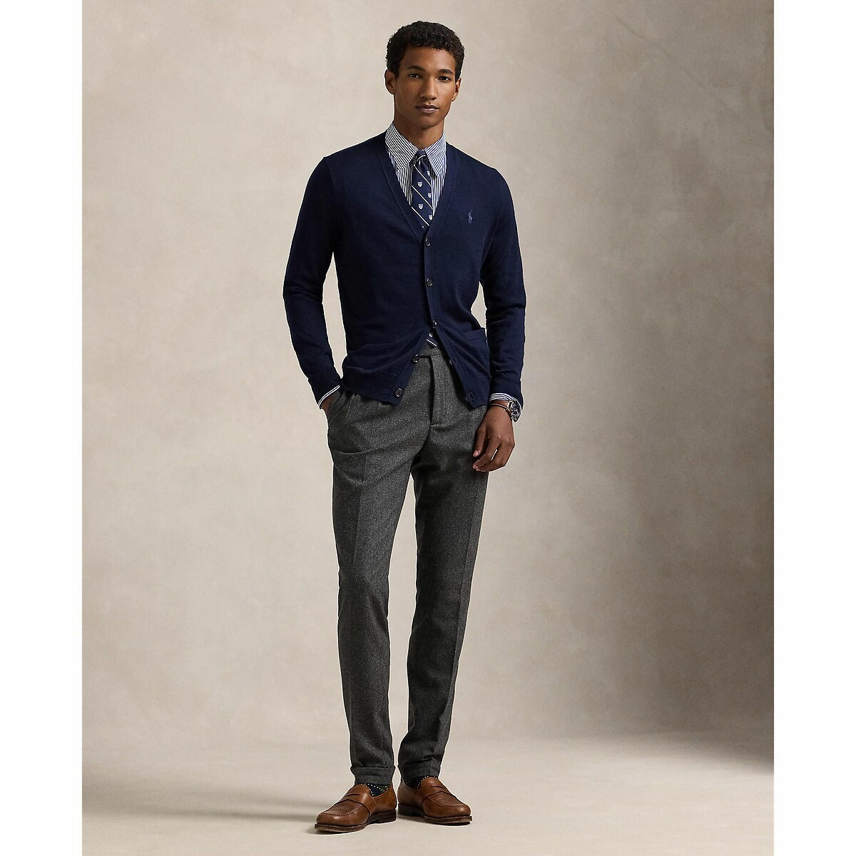 POLO RALPH LAUREN<br>Cardigã de malha com fecho de botões, em lã merino