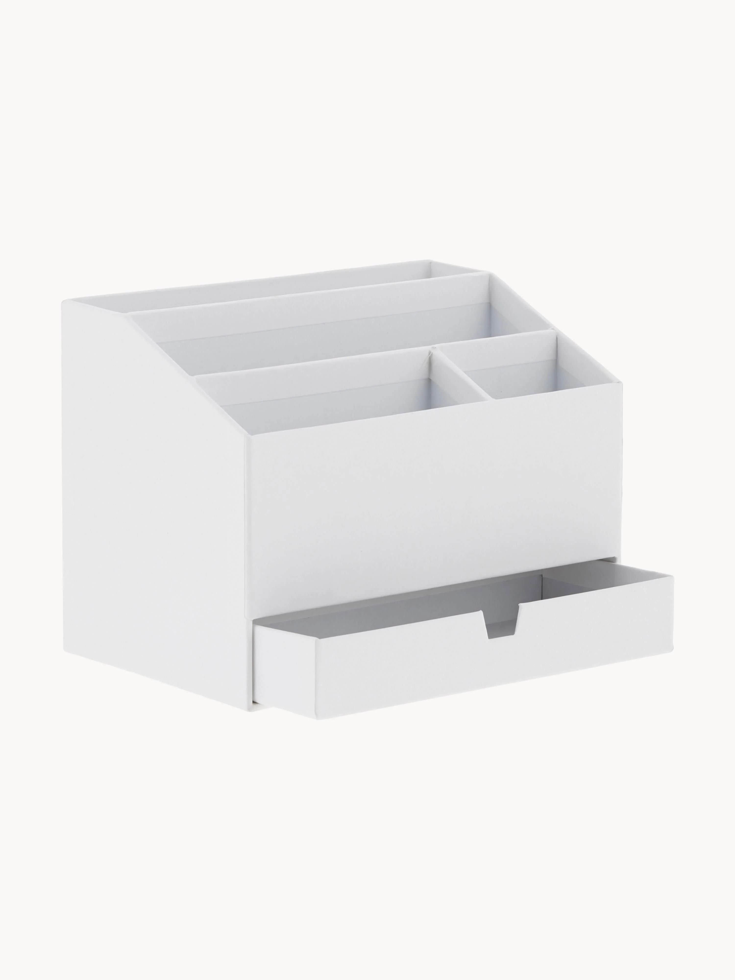 Bureau organizer Greta