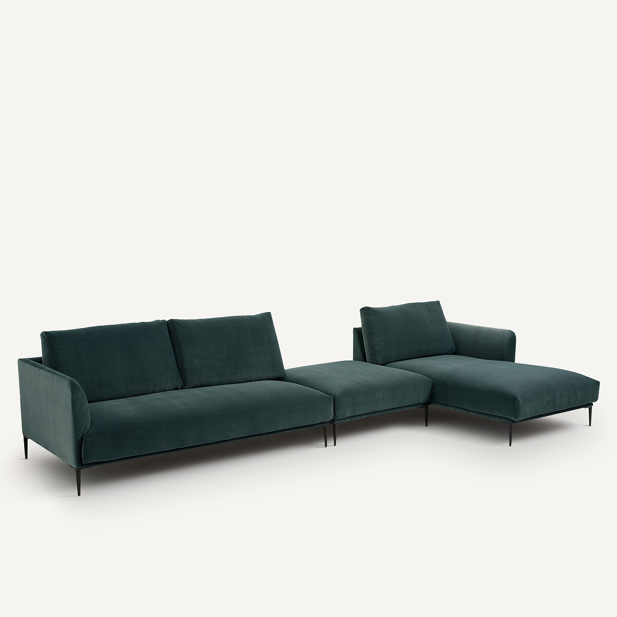 AM.PM<br>Puf XL em veludo, design Oscar E.Gallina