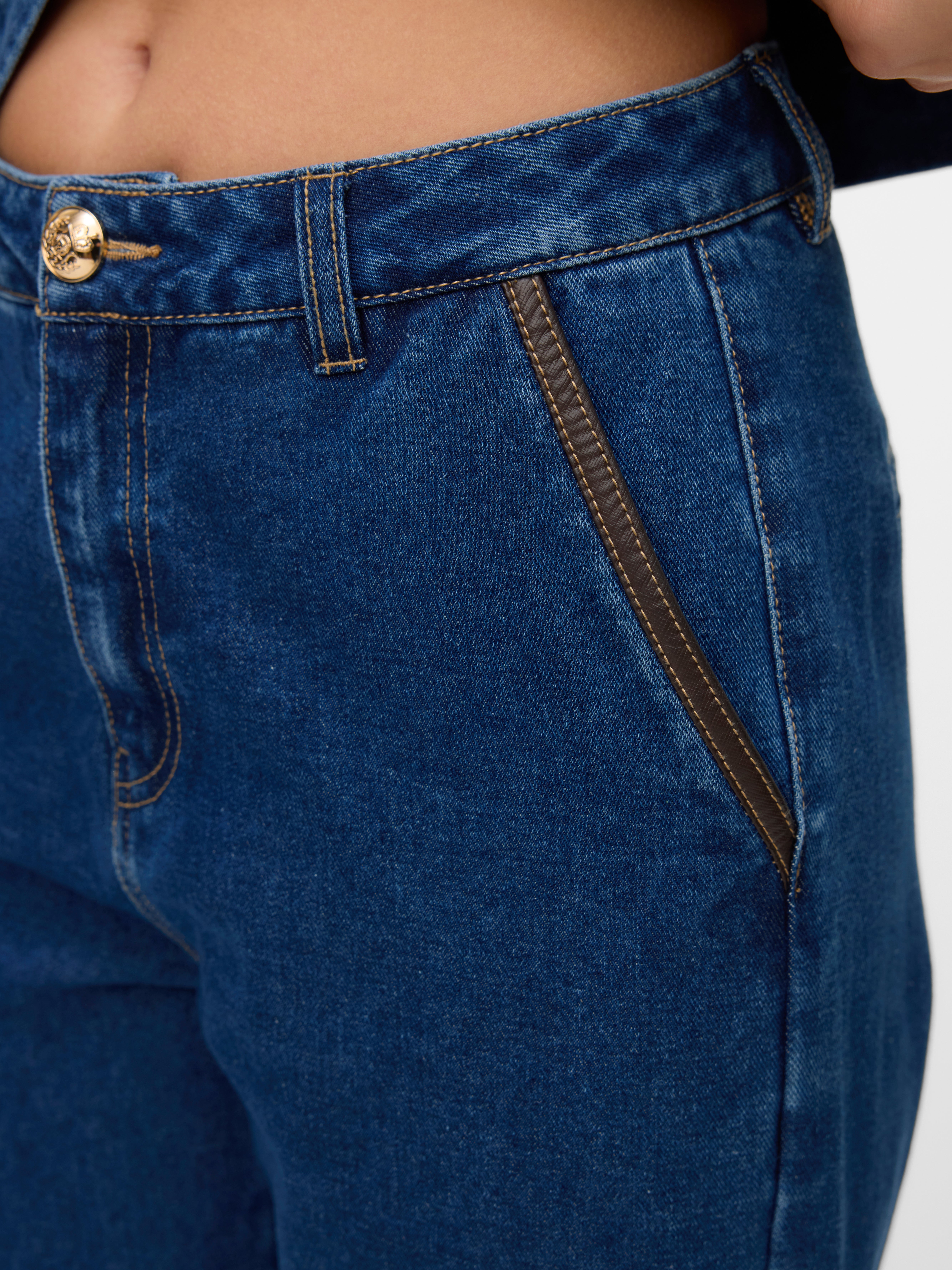 VMMARGOT High rise Wide leg fit Jeans