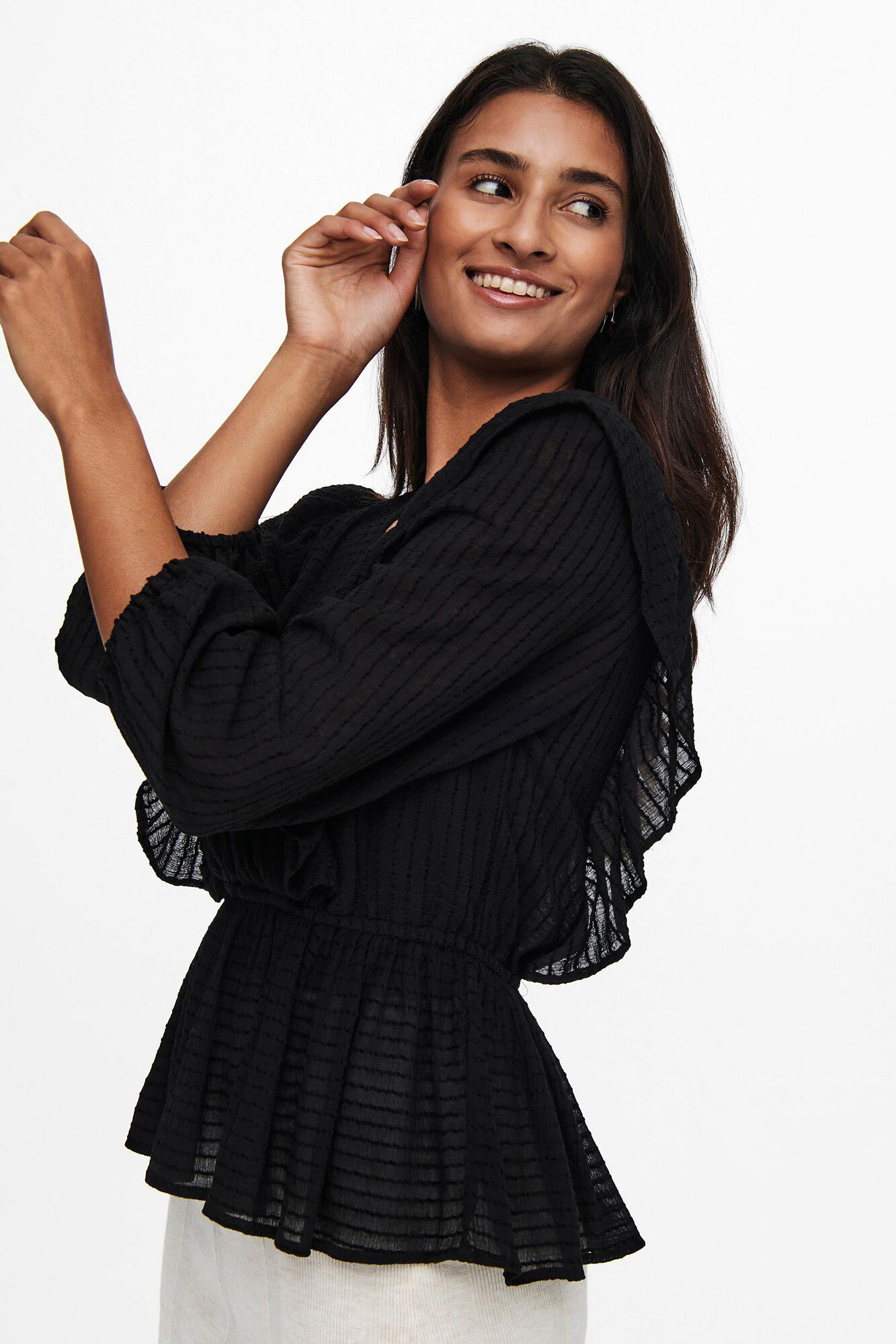 Blusa com decote em V e mangas 3/4