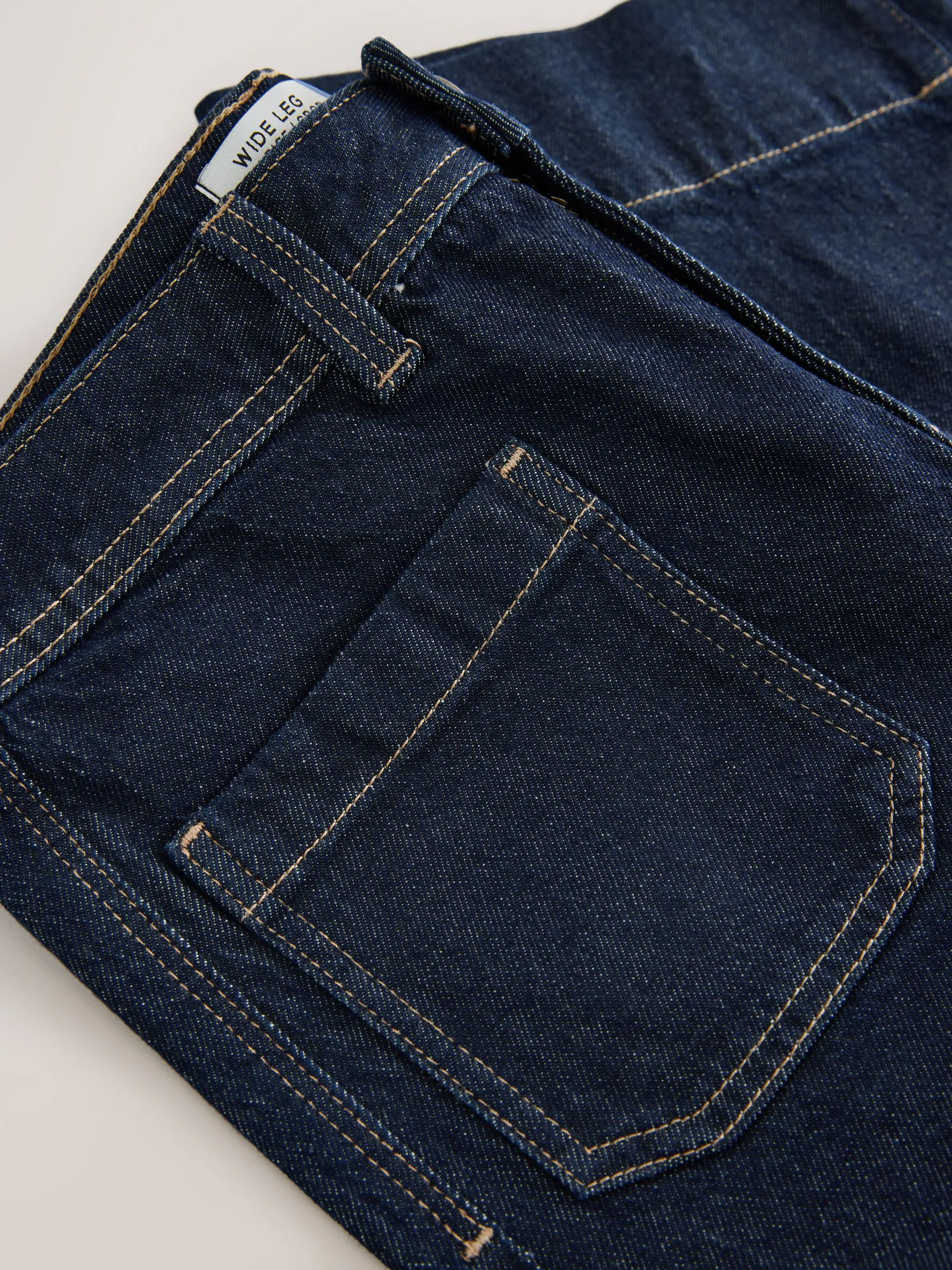 Denim-wassing - Cropped jeans met opgestikte zakken