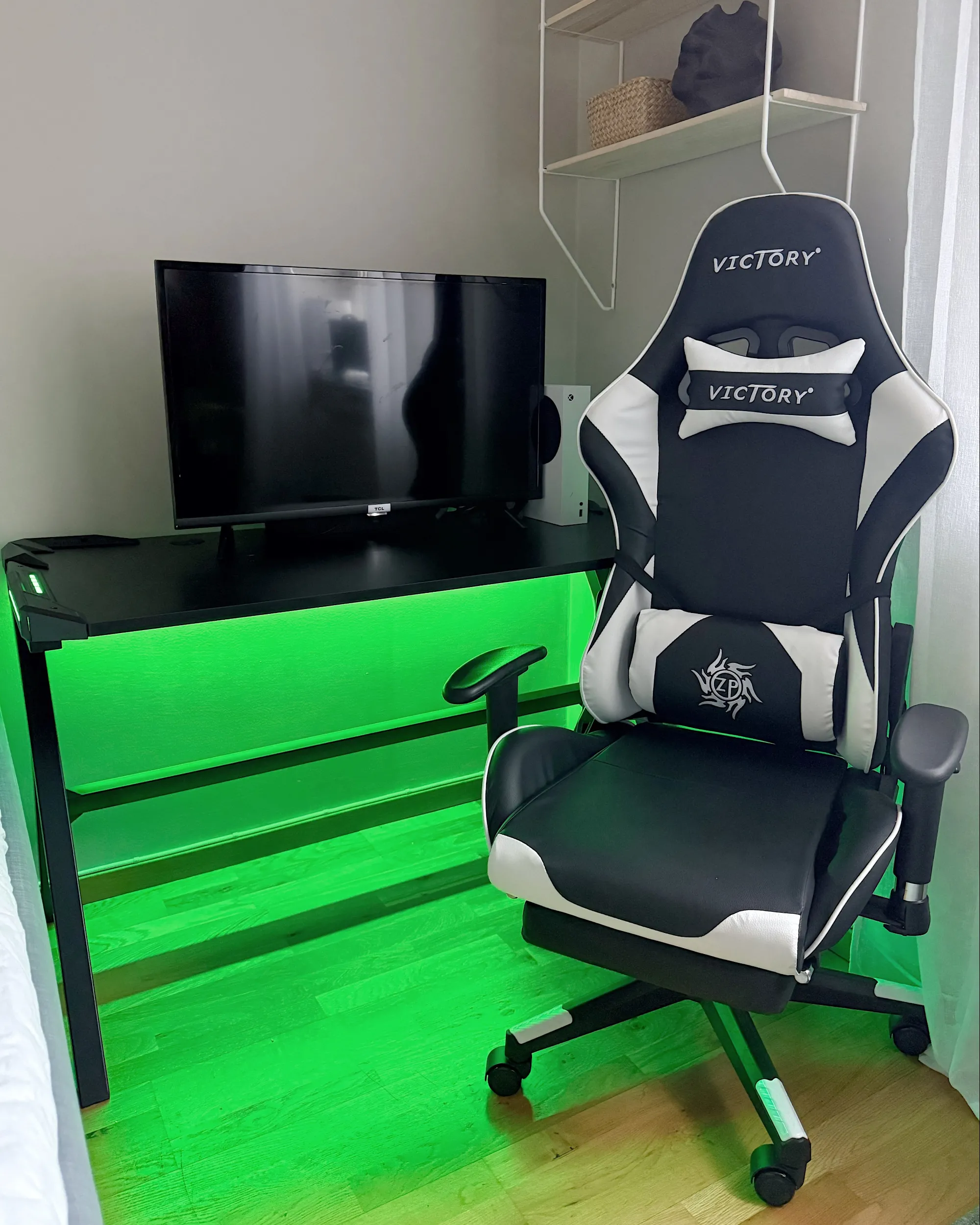 Game bureau DANVERS Zwart 120 cm 60 cm RGB LED