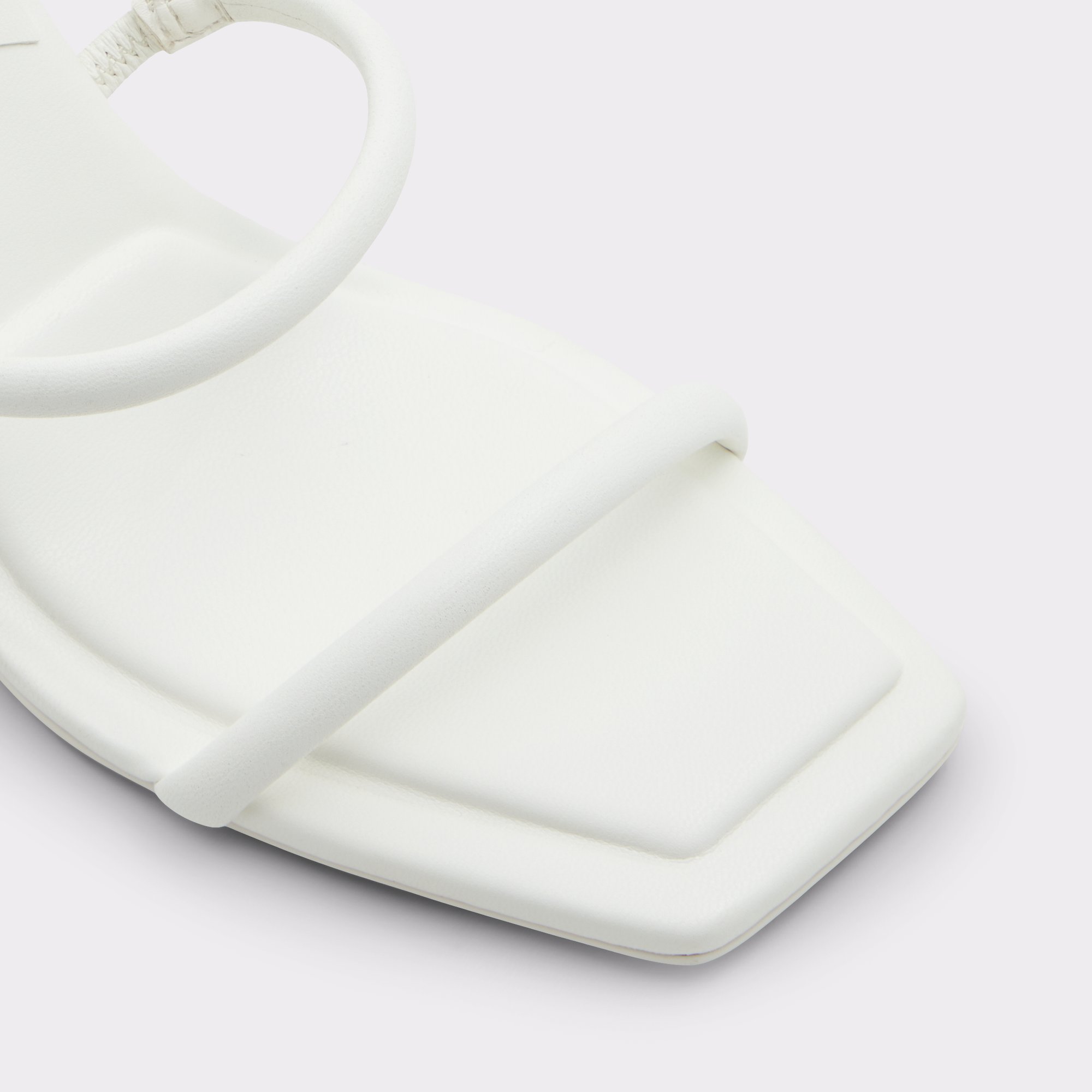 Miran White Women Strappy Sandals