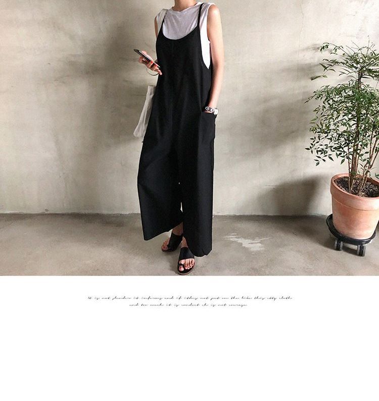 Inchioh - Effen jumpsuit met spaghettibandjes