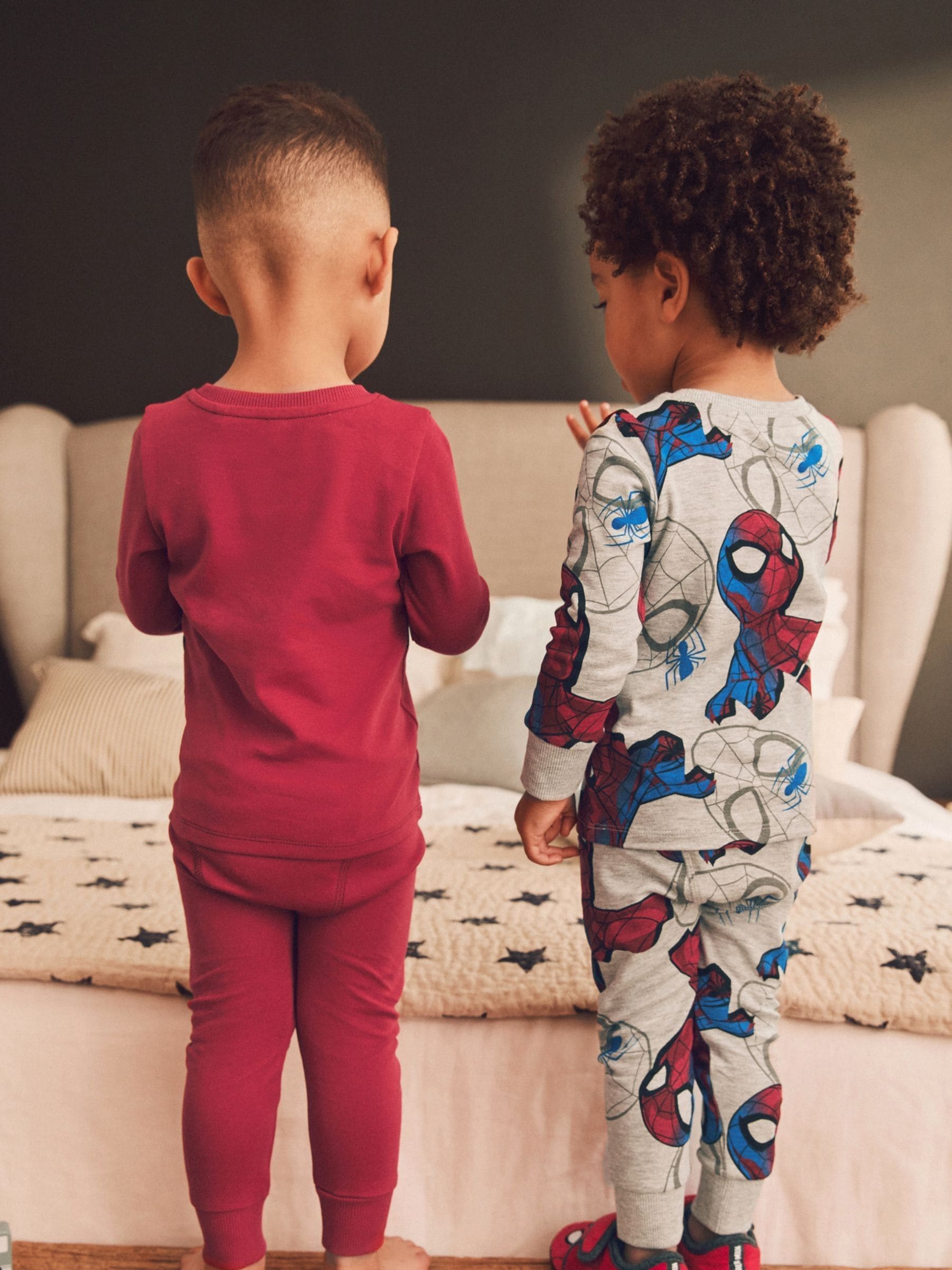 Rood/marineblauw Spiderman - Verpakking van 2 knusse pyjama's (12 mnd-10 jr)