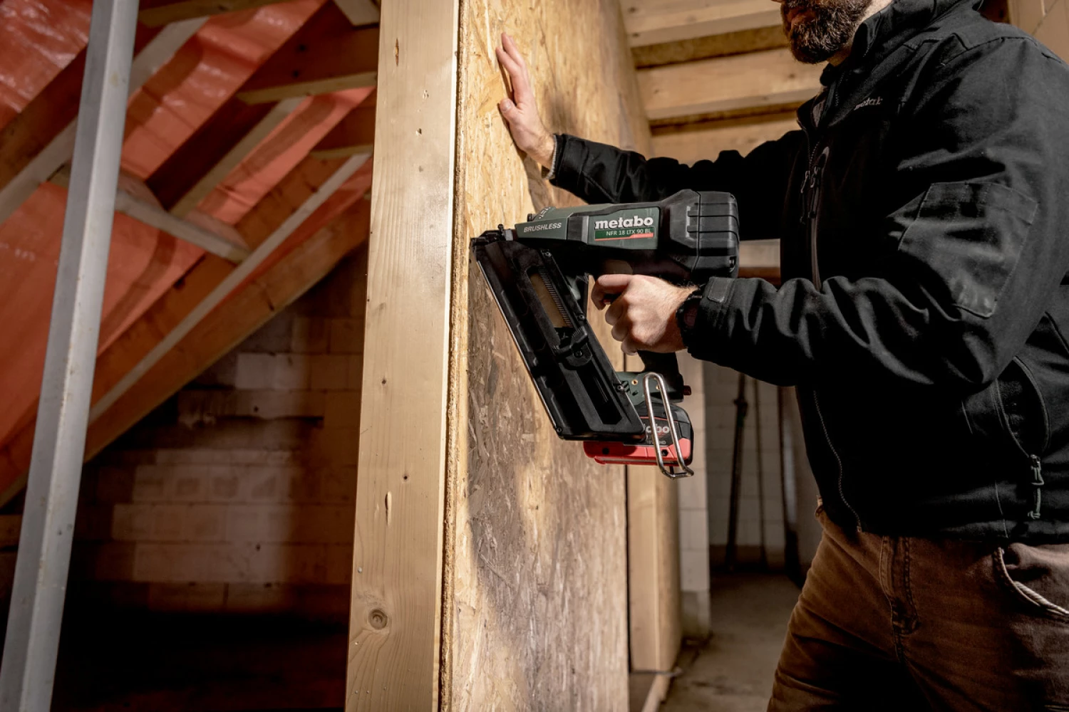 Metabo NFR 18 LTX 90 BL Accu tacker body in Metabox - 50-90mm