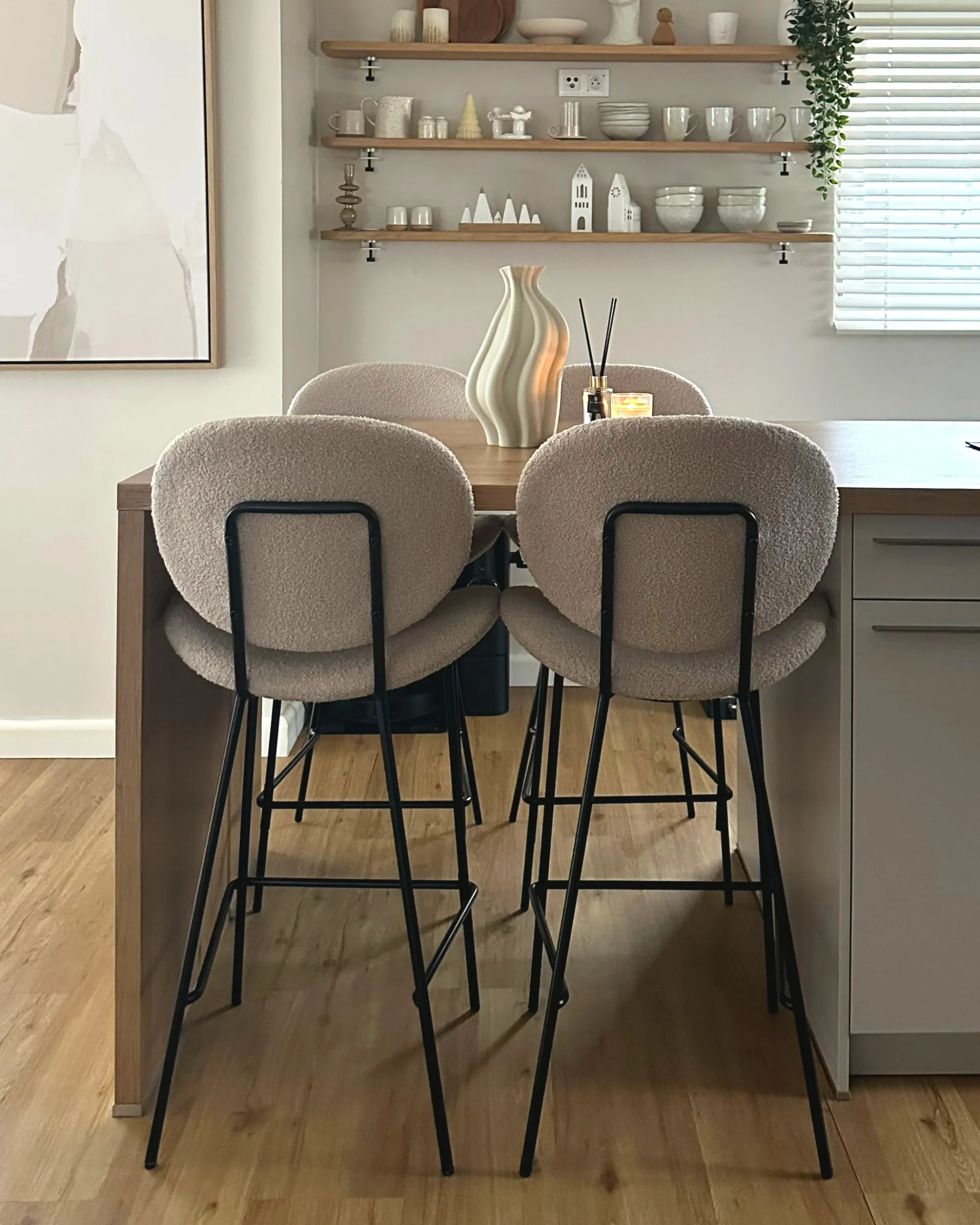 Set van 2 barstoelen LUANA Bouclé Lichtbeige