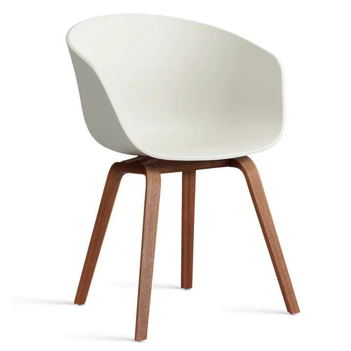HAY - About A Chair AAC 22, Walnuss lackiert / melange cream 2.0 (Kunststoffgleiter)