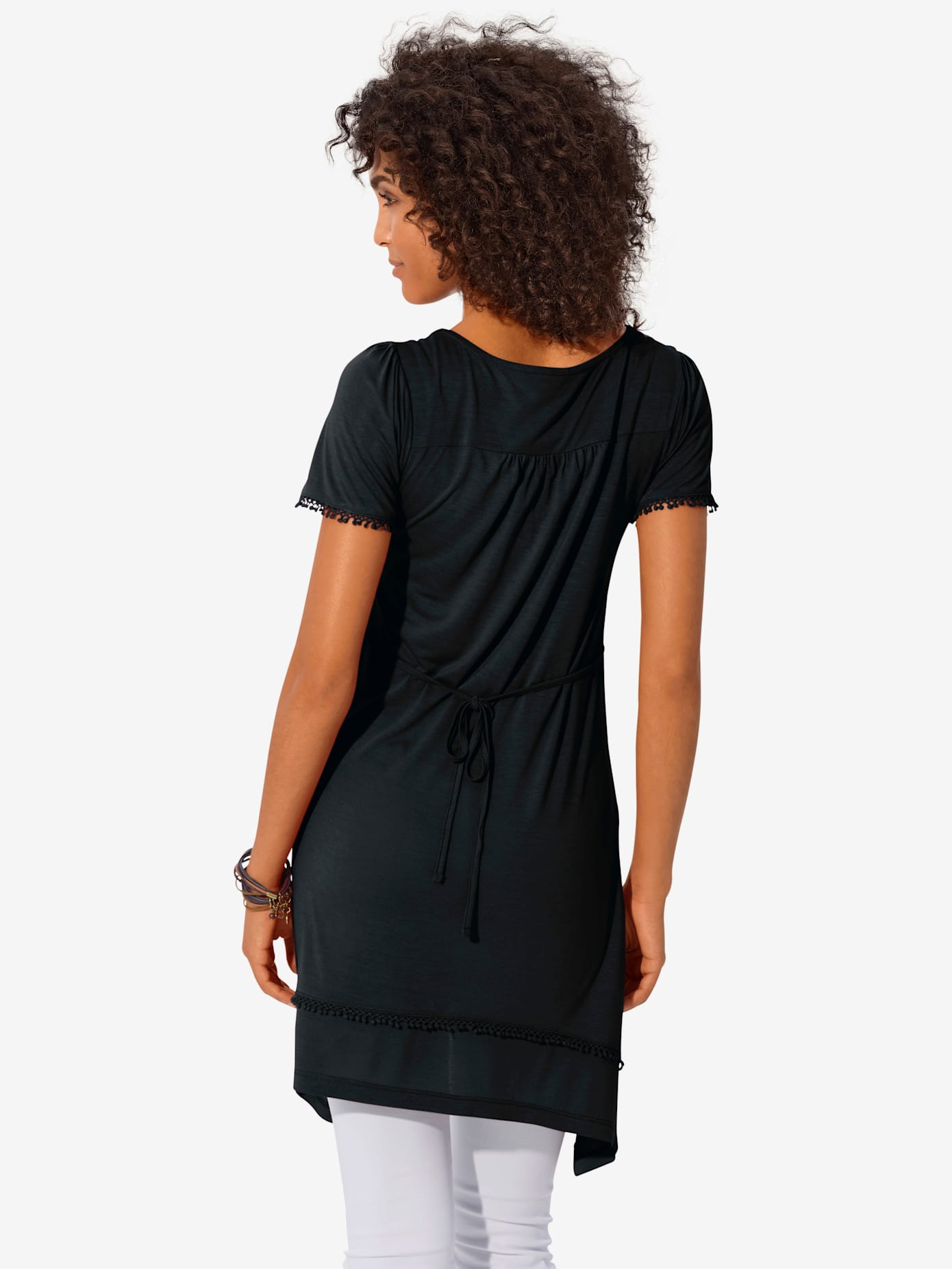 T-shirt long superbes détails en dentelle à l'encolure
