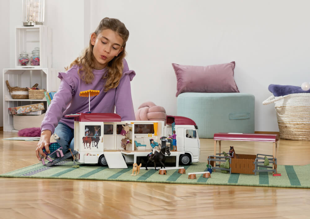 schleich® Horse Club 42619 Pferdetransporter