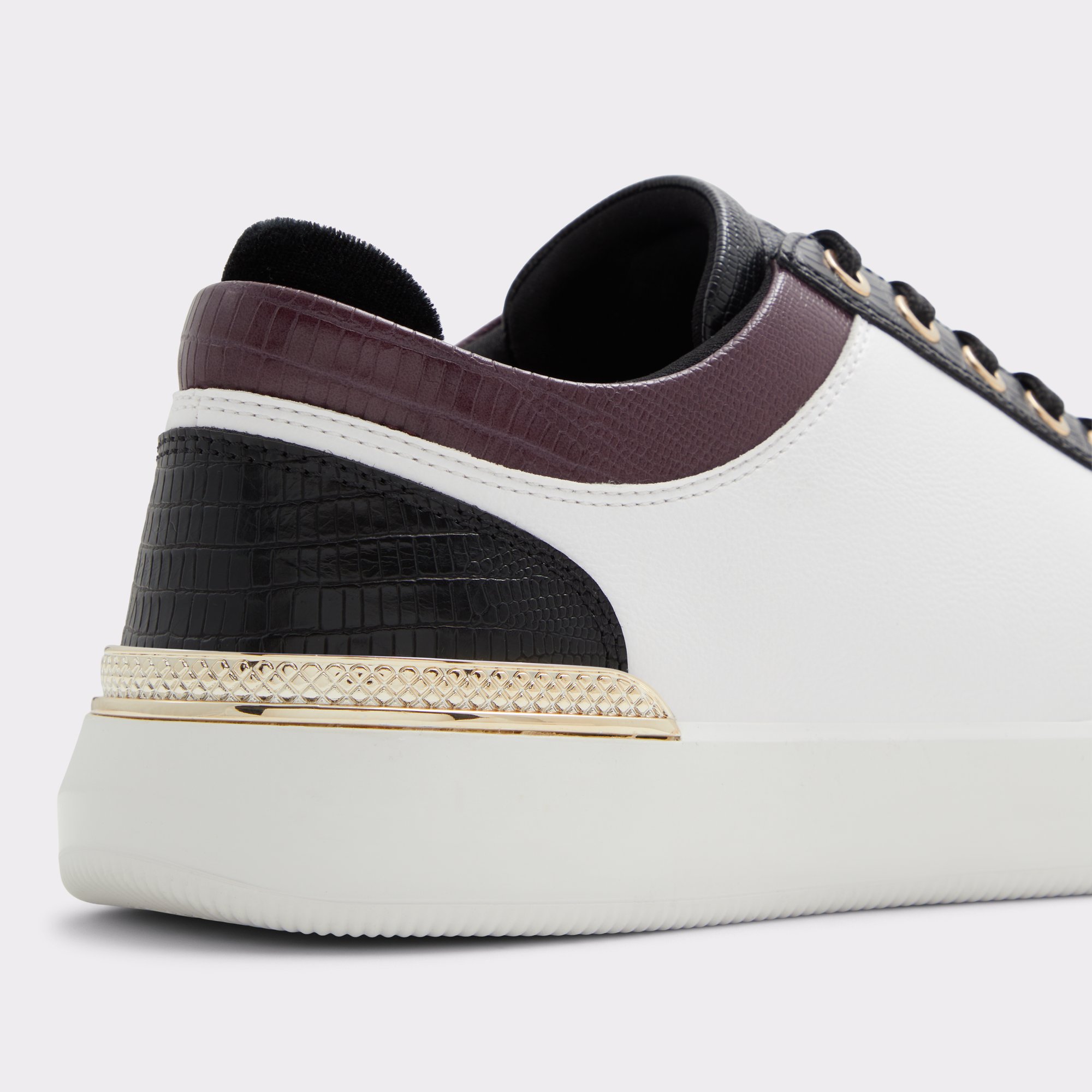 Aveo Black Synthetic Mixed Material Men Low top