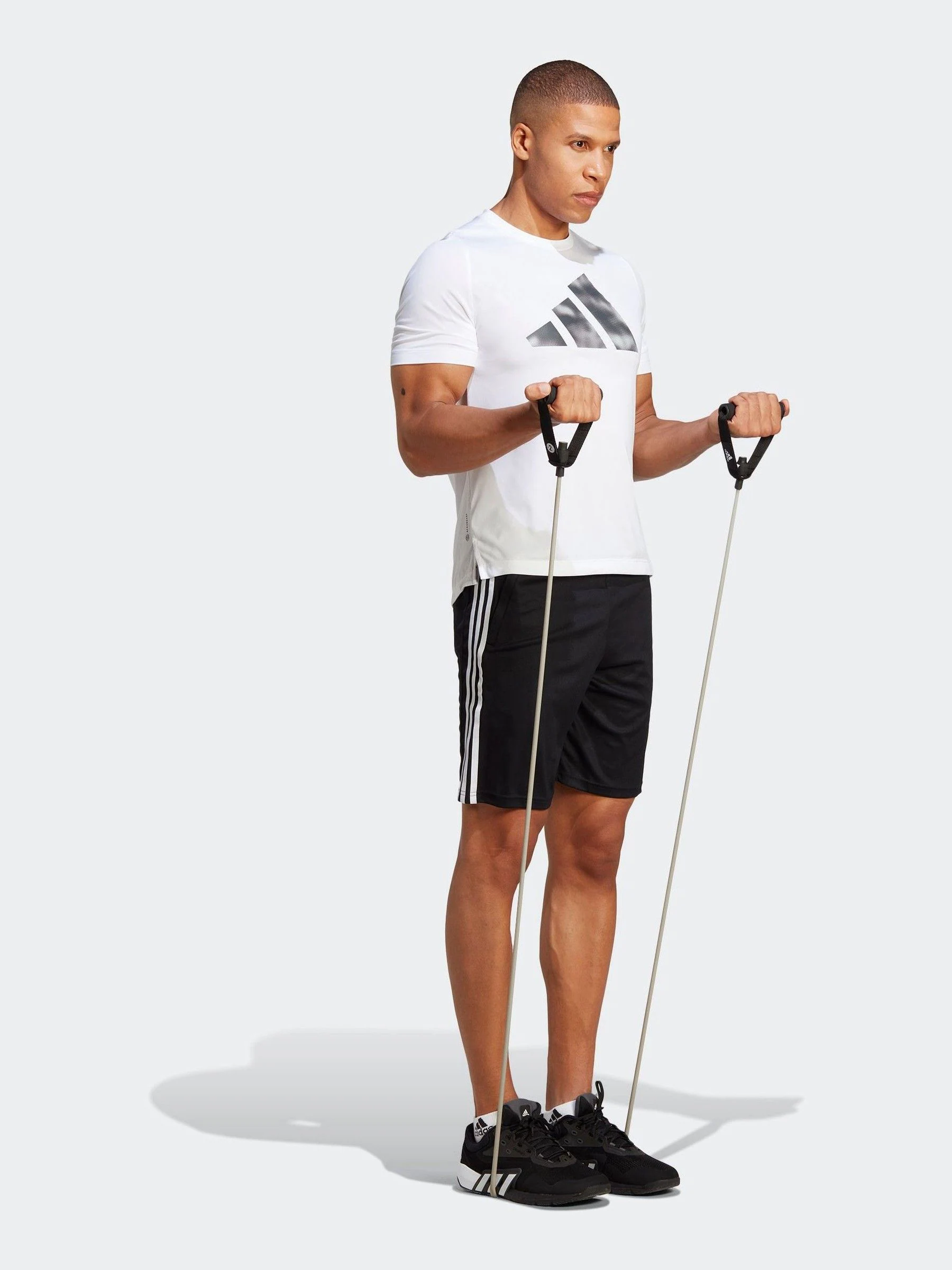 Zwart - adidas Train Essentials short met 3strepen