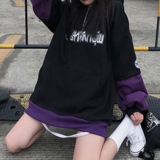 Alizio - Oversized hoodie met tweekleurige letters en mock-effect