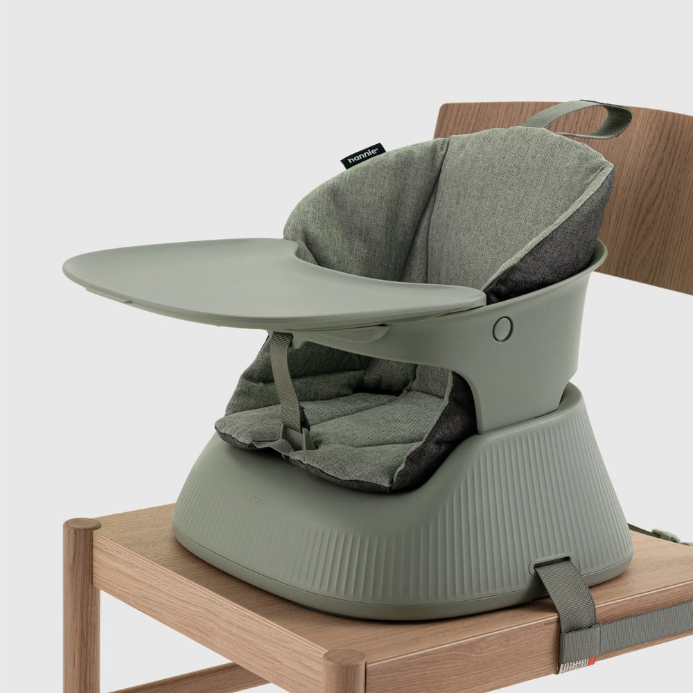 Køb Hannie Sage Green The Portable High Chair