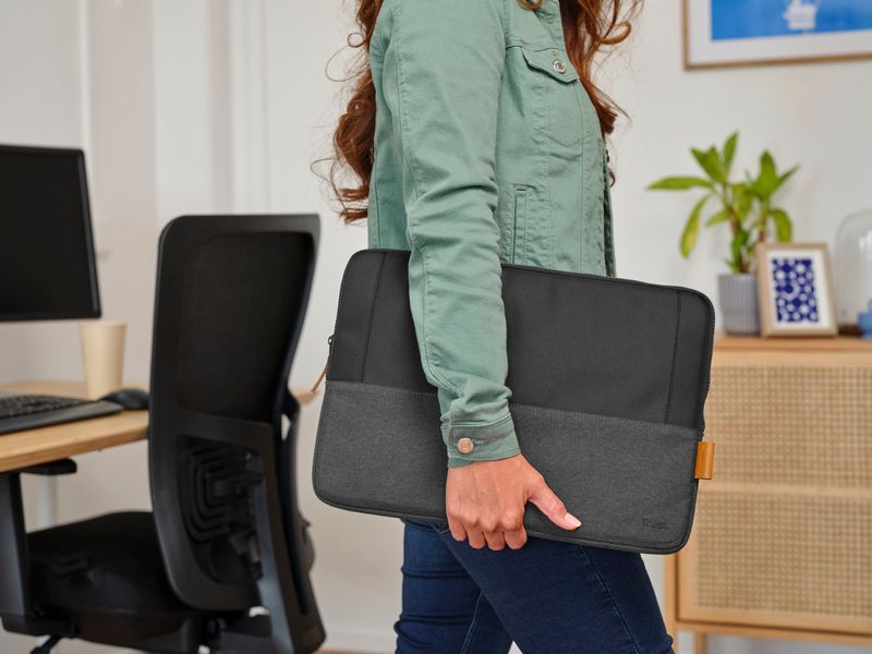 Trust Notebook-Sleeve Lisboa Schwarz, 16 