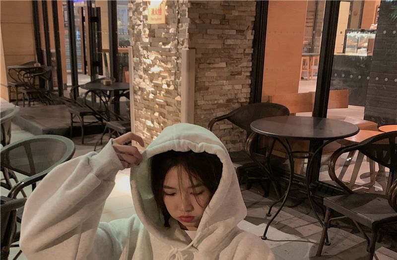 Iduna - Oversized hoodie met letters