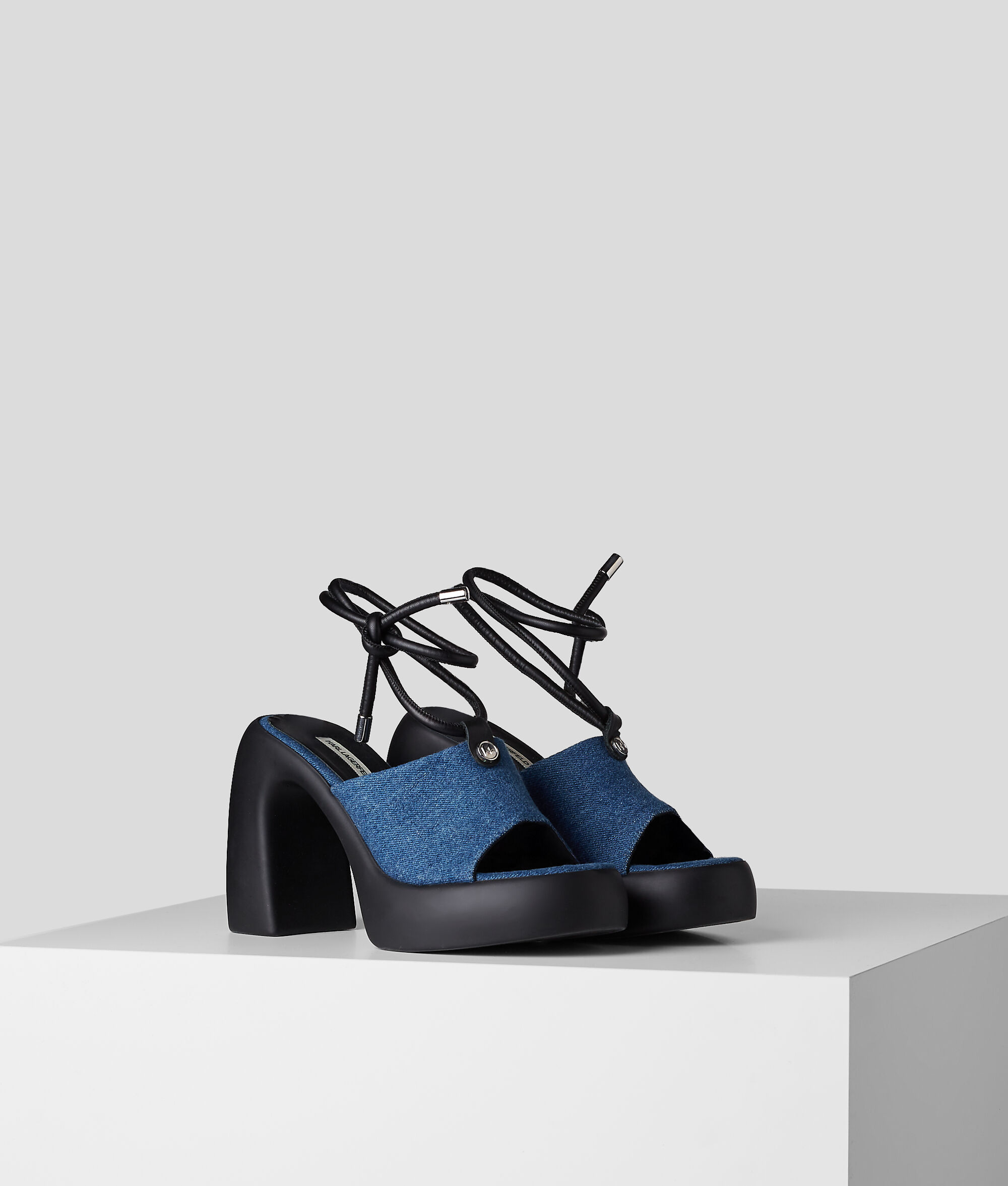Mules à brides montantes Astragon