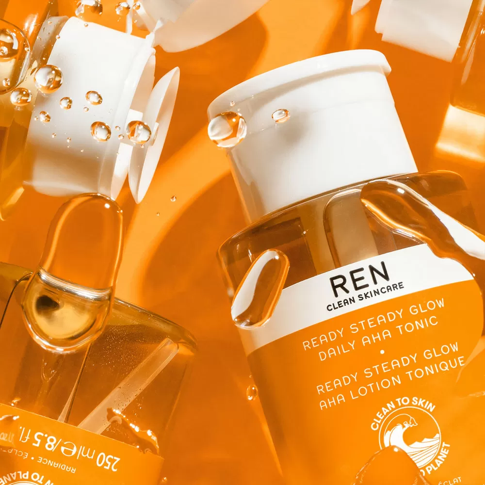 REN Radiance Ready Steady Glow Daily AHA Tonic - 250 ml.