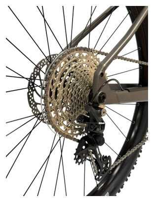 Produit reconditionné . Focus Jarifa² 6.8 Nine Gry Shimano 2023 . VTT électrique . Focus . très bon état