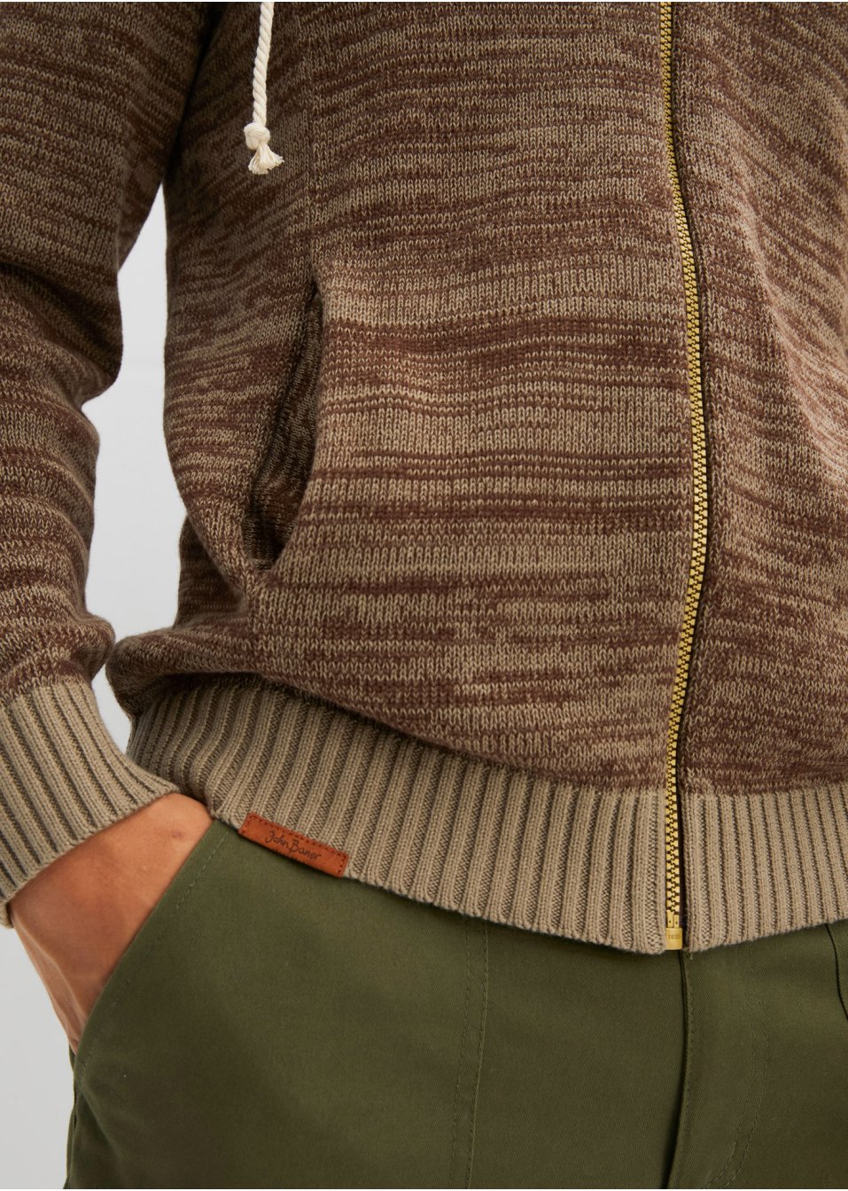 Gilet en maille à capuche