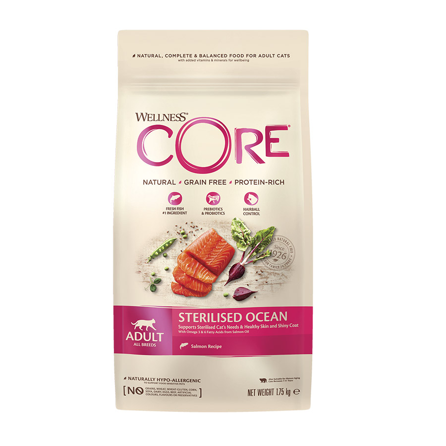 Ração esterilizada Wellness Core para gatos adultos com salmão do oceano.