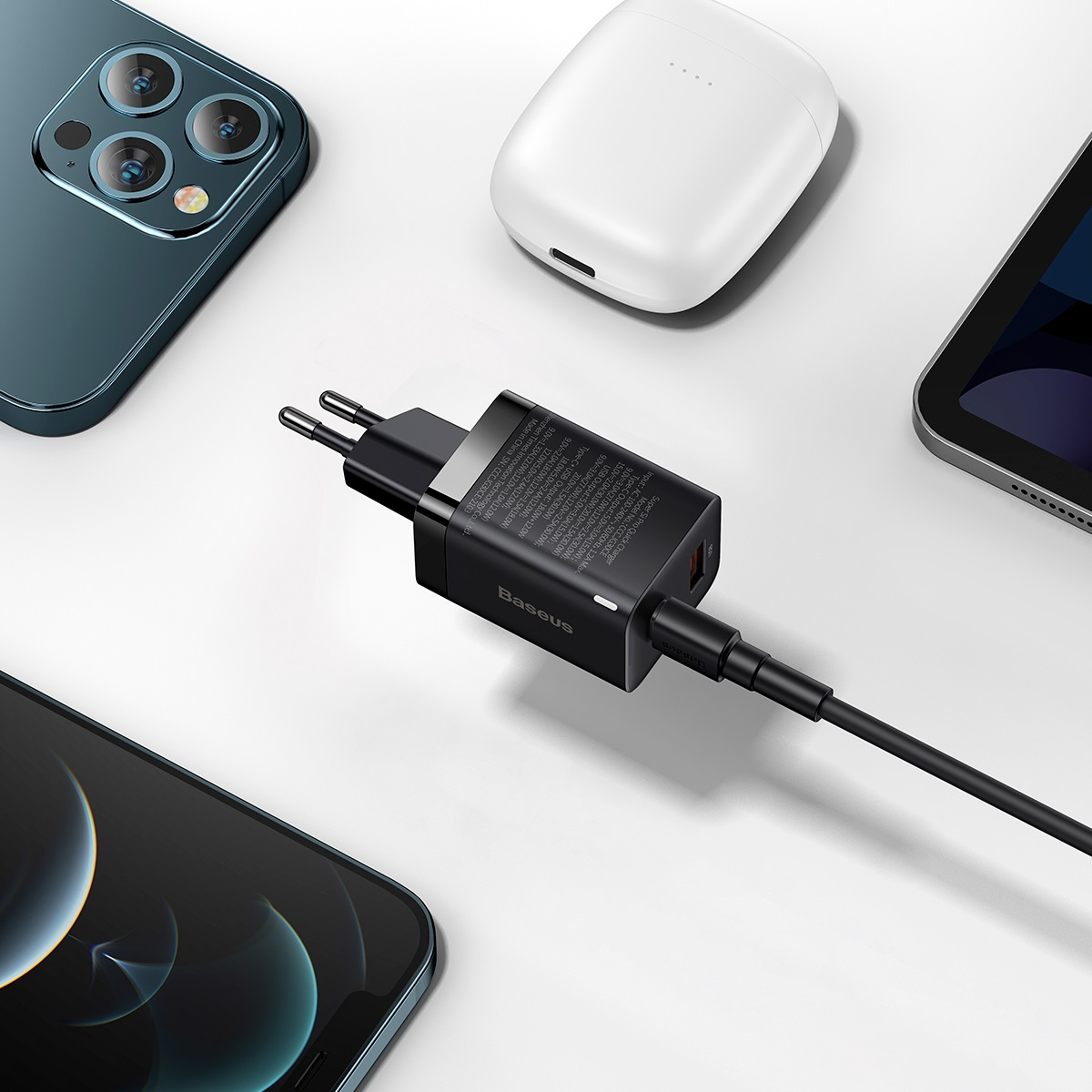 (30W) USB A / USB C Quick Charge QC 3.0 Ladegerät mit Power Delivery 3.0 - Schwarz