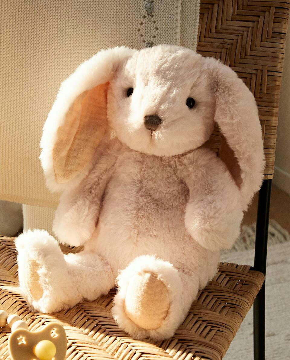 COELHINHO DE PELÚCIA INFANTIL