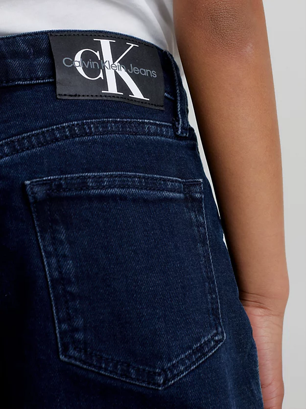 calças jeans de perna larga