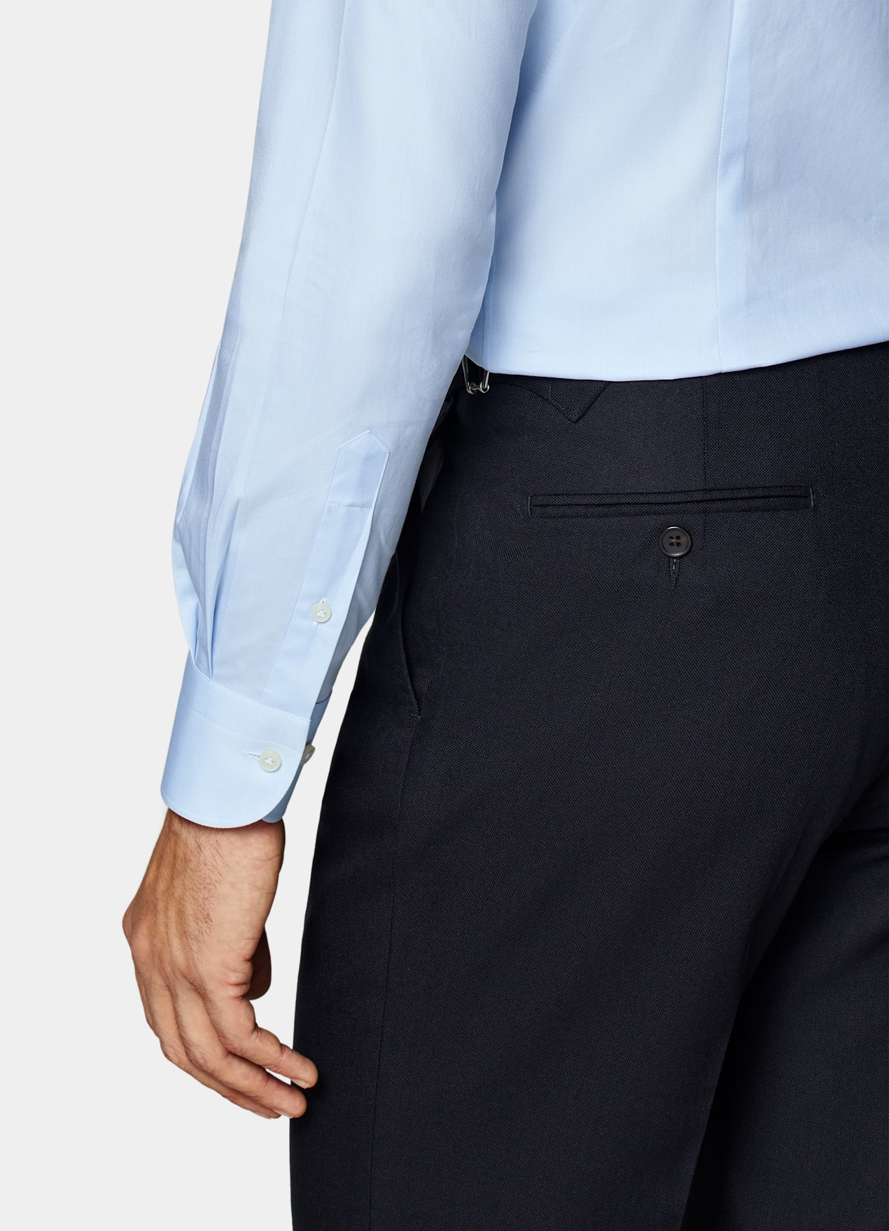 Chemise coupe très ajustée en twill bleu clair