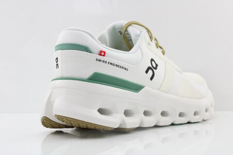 On Cloudrunner 2