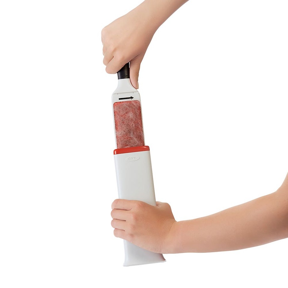 OXO - Furlifter - Self Cleaning Furniture Brush (12168700)