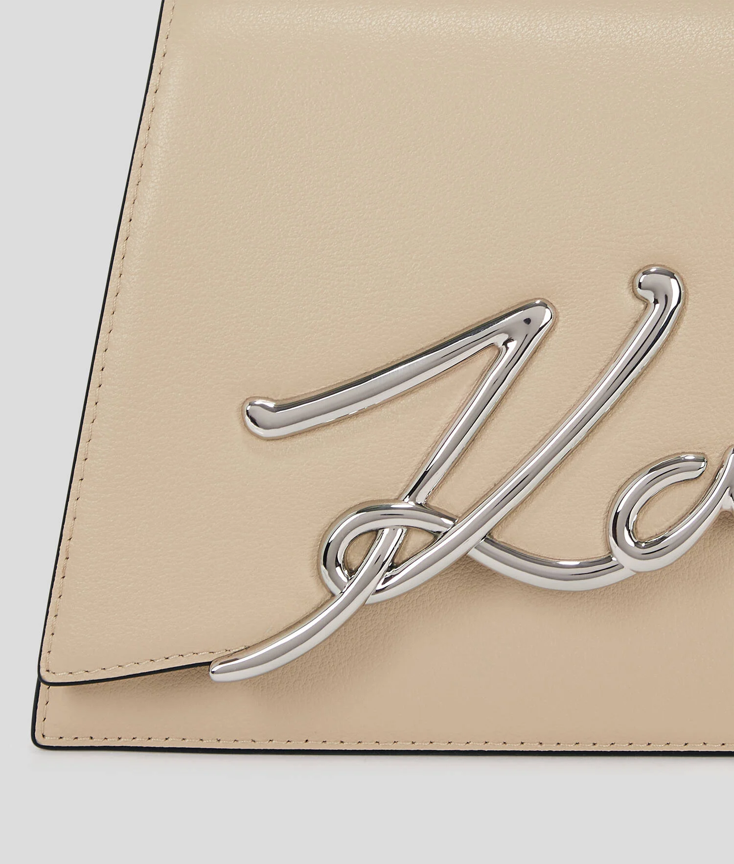 SAC BANDOULIÈRE DE TAILLE MOYENNE K/SIGNATURE - Trench Beige