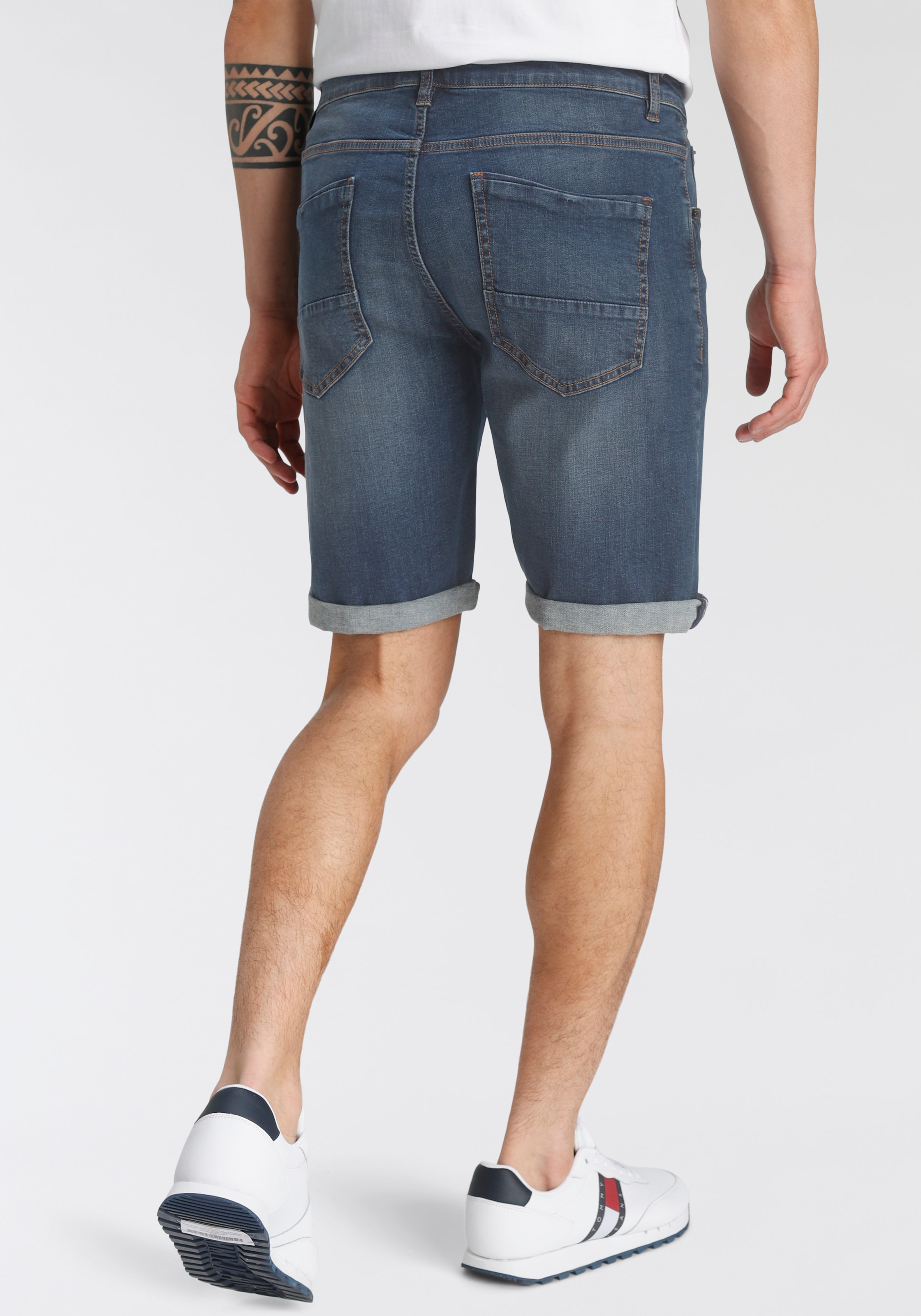 H.I.S Jeansshorts »DEYO«, gerader Schnitt,  Used-Waschung,  niedrige Leibhöhe