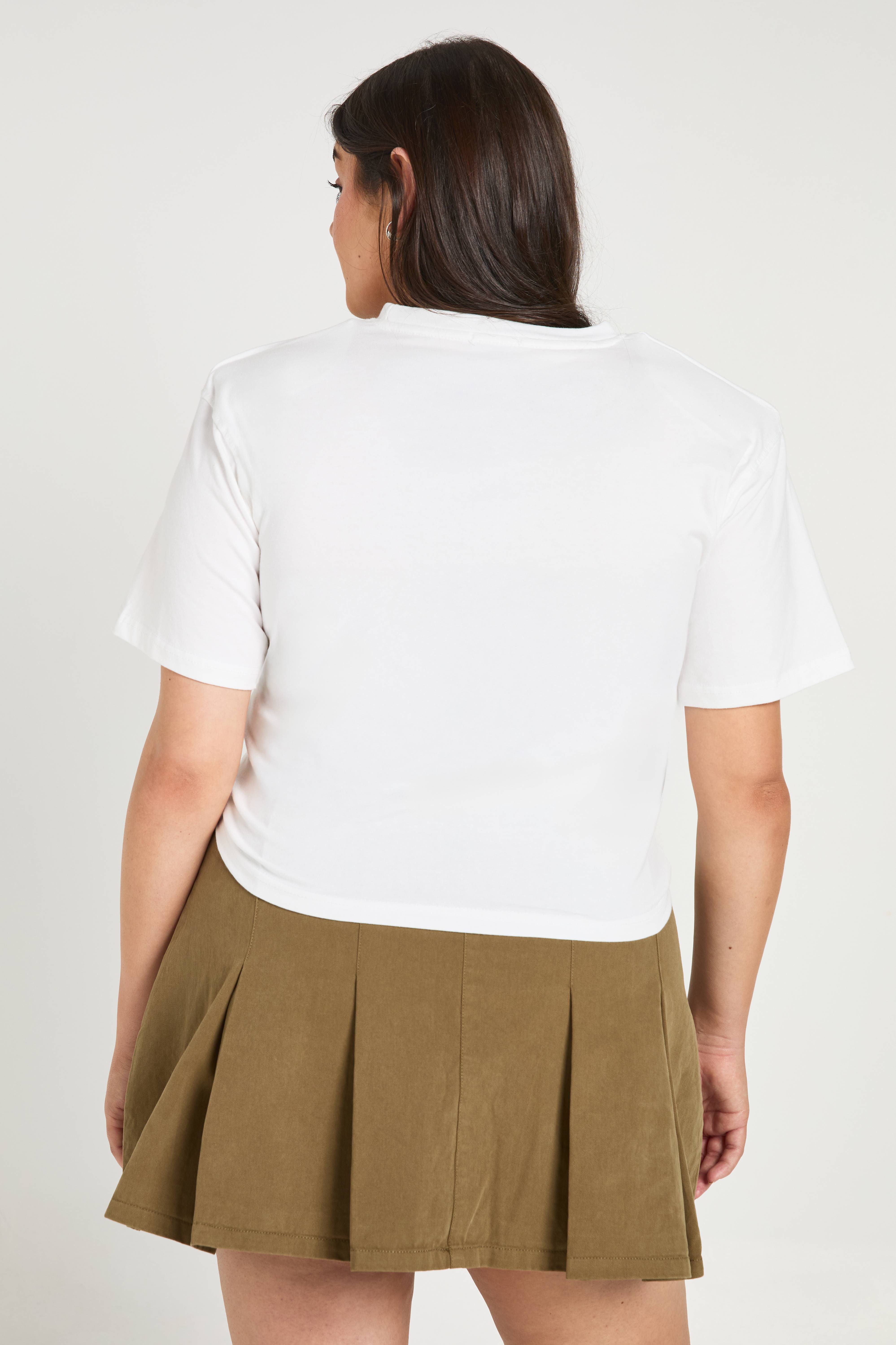 boohoo T-shirt Plus avec épaulettes et détail de nœud