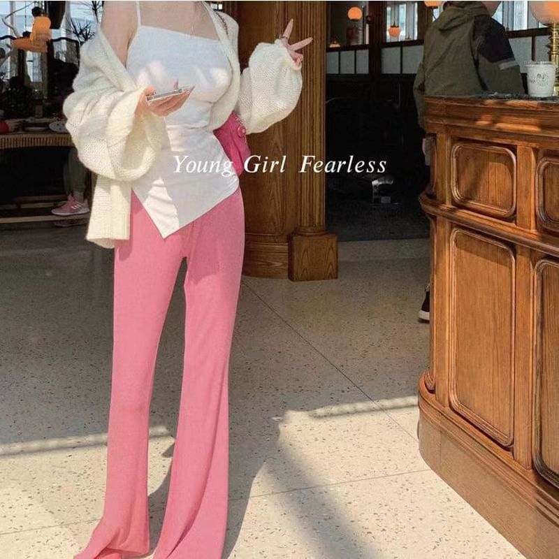 Everose - Mid Rise Plain Flared Pants