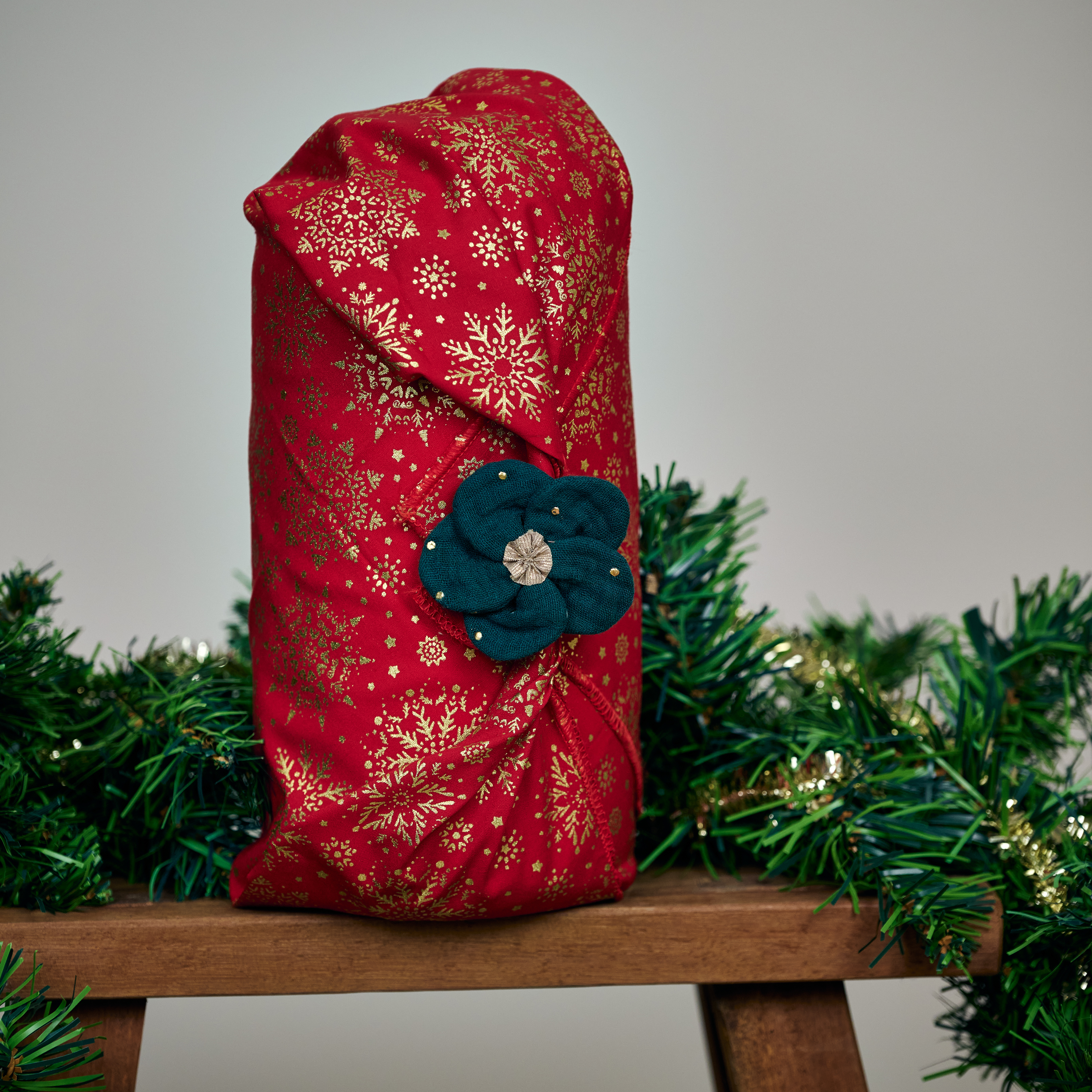 Furoshiki Grand 73 X 73 Cm Ex2448 Flocon De Noel Or Rouge