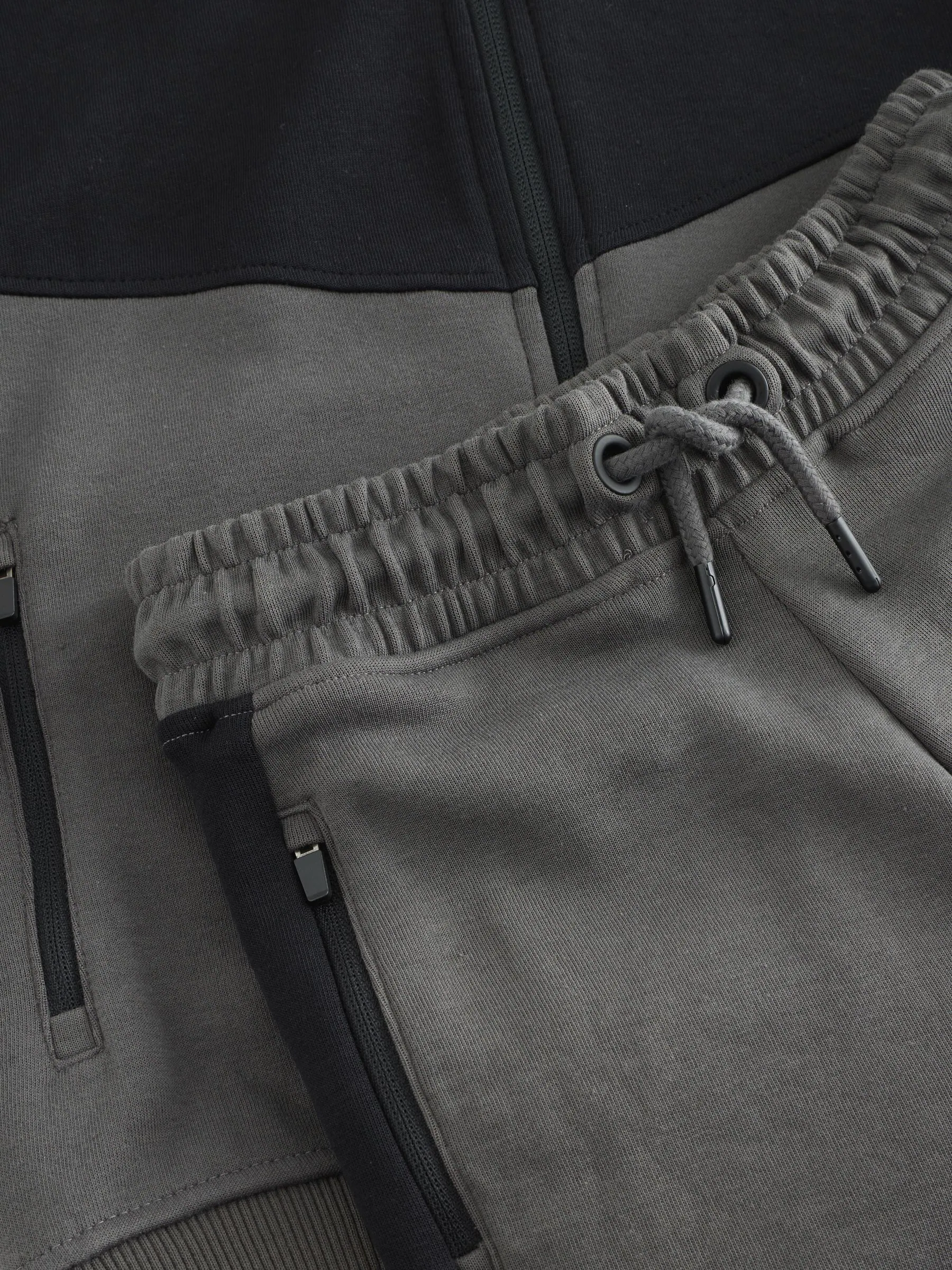 Antraciet - Tech Sportswear Hoodie and Joggers Set
