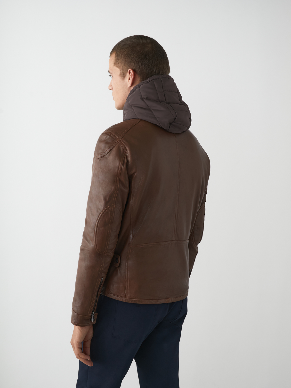 Blouson en cuir uni cognac à capuche amovible