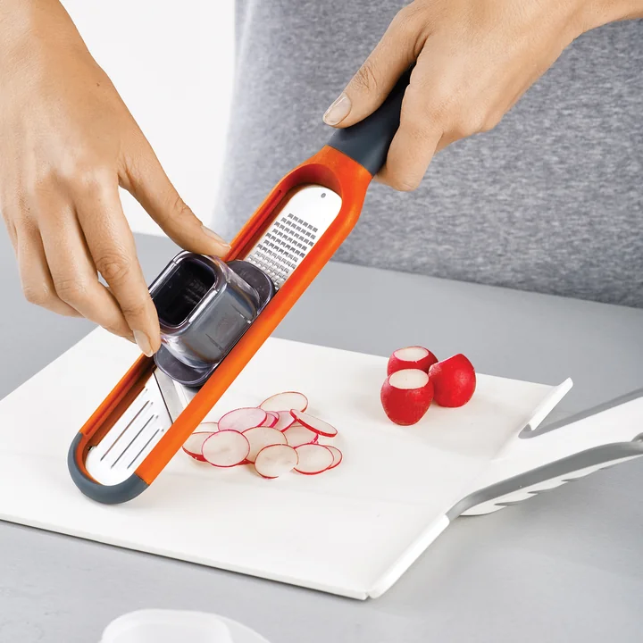 Joseph Joseph - Handi-Grate 2-in-1 Mini-Reibe und -Hobel, orange