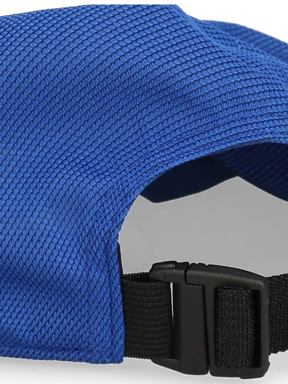 MOULDED CAP