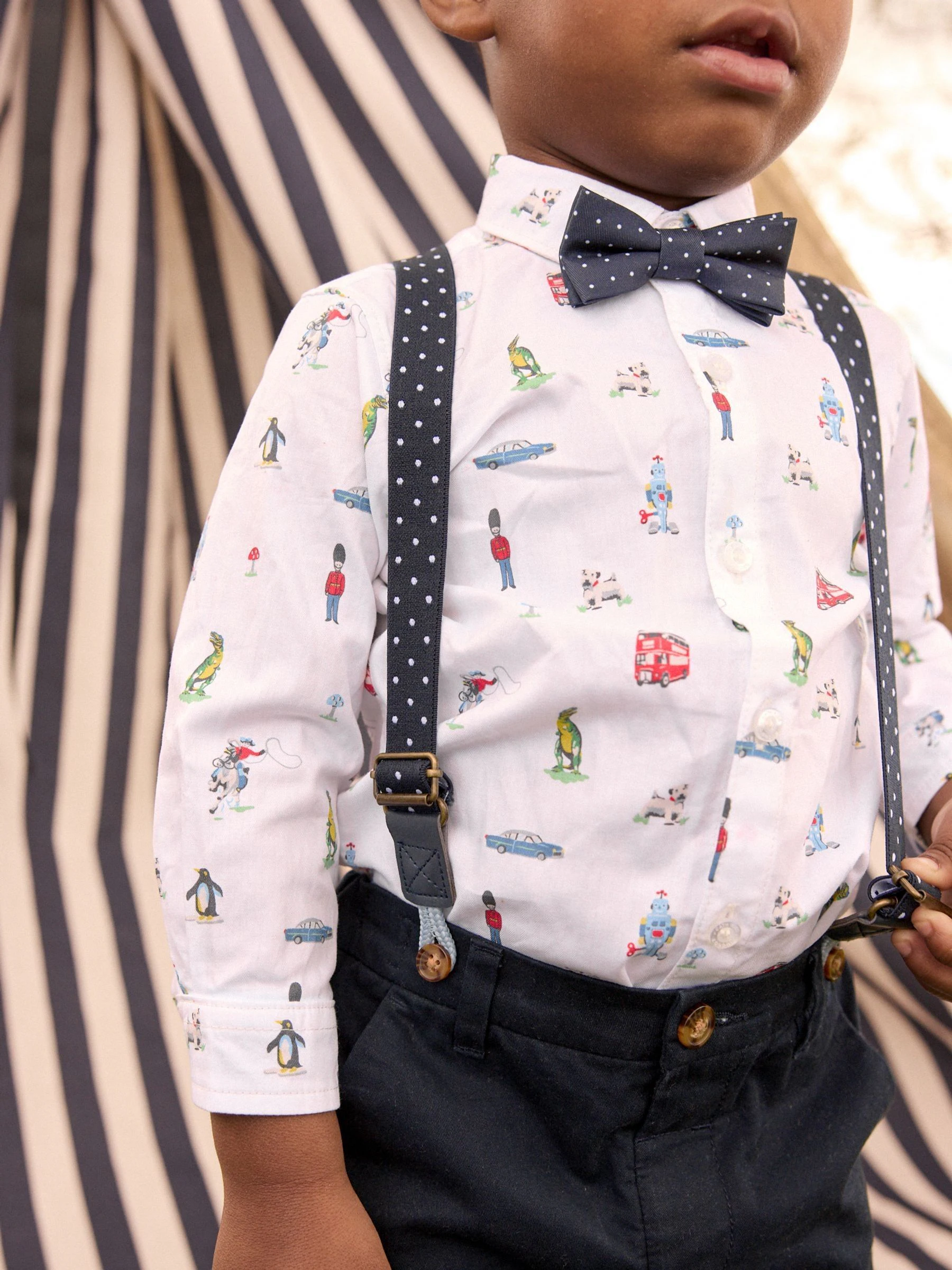 Marineblauw/wit - Cath Kidston set van overhemd, broek, bretels en strikdas (3mnd -9jr)