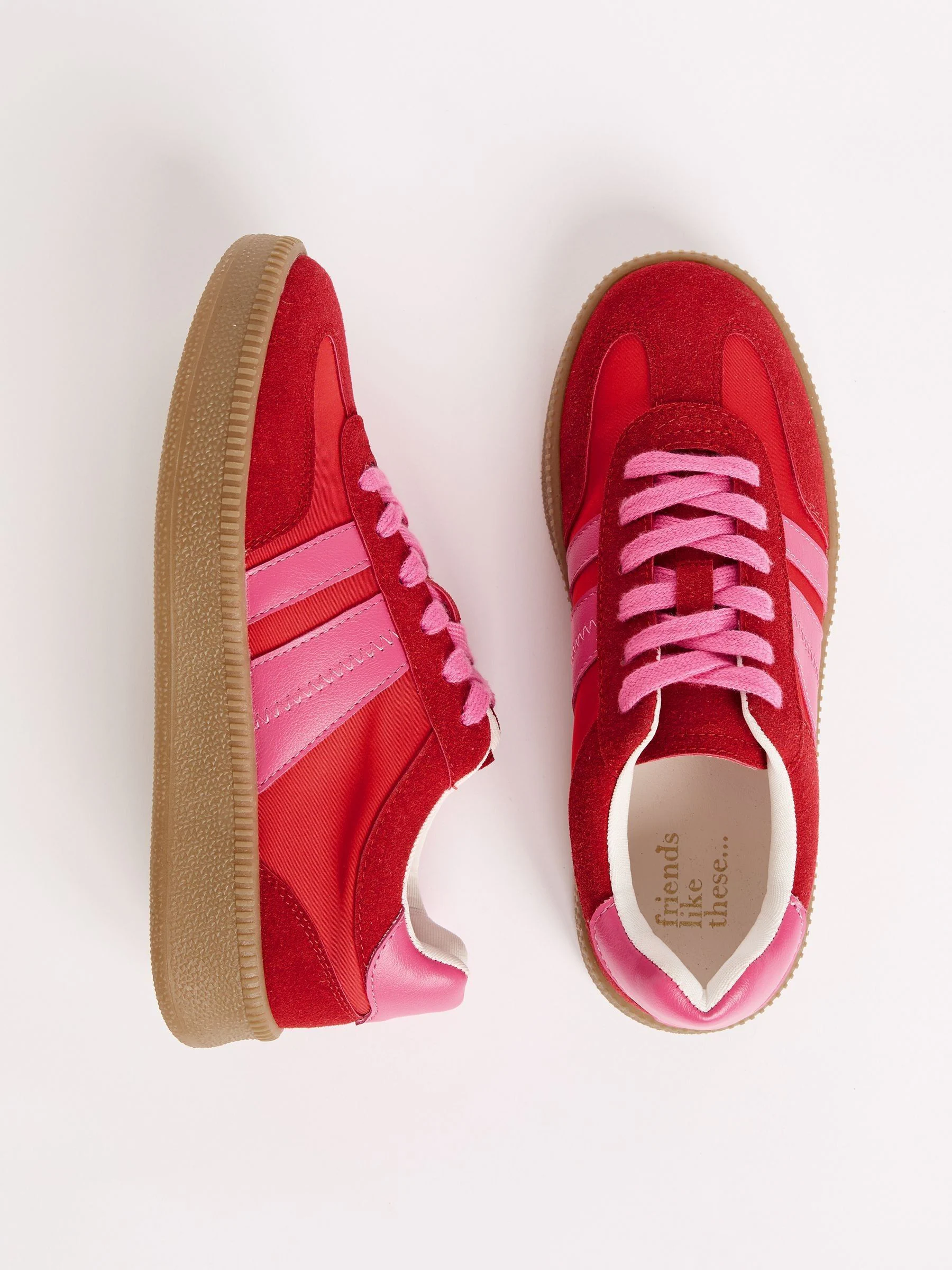 Rood/roze - Friends Like These retro sportschoenen met veters en rubberen zool