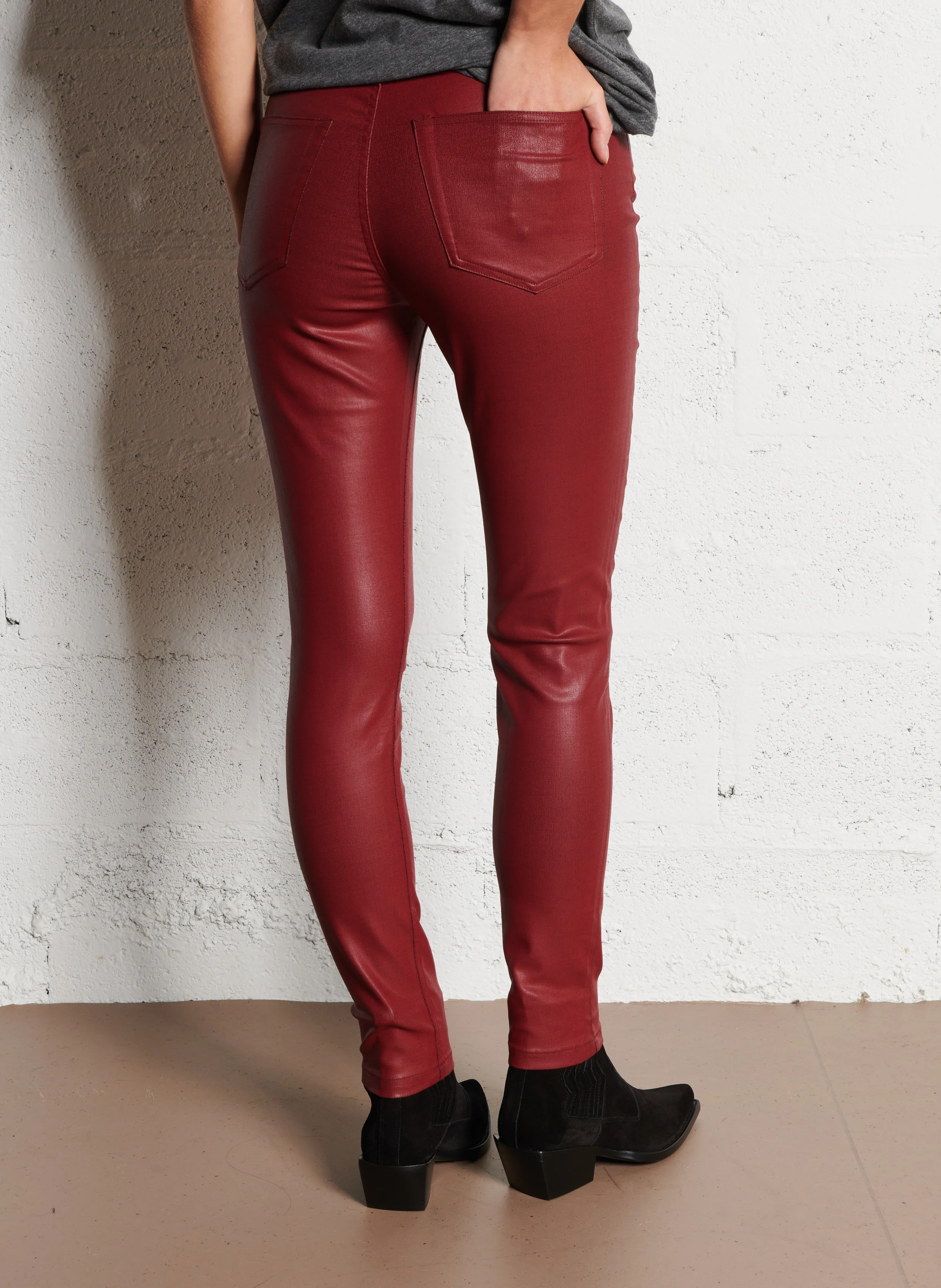 Jean skinny effet cuir| Rouge