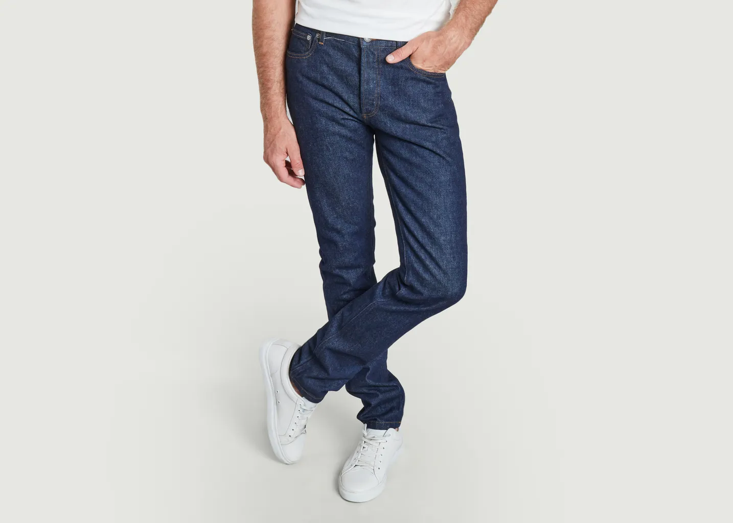 Petit new standard A.P.C.