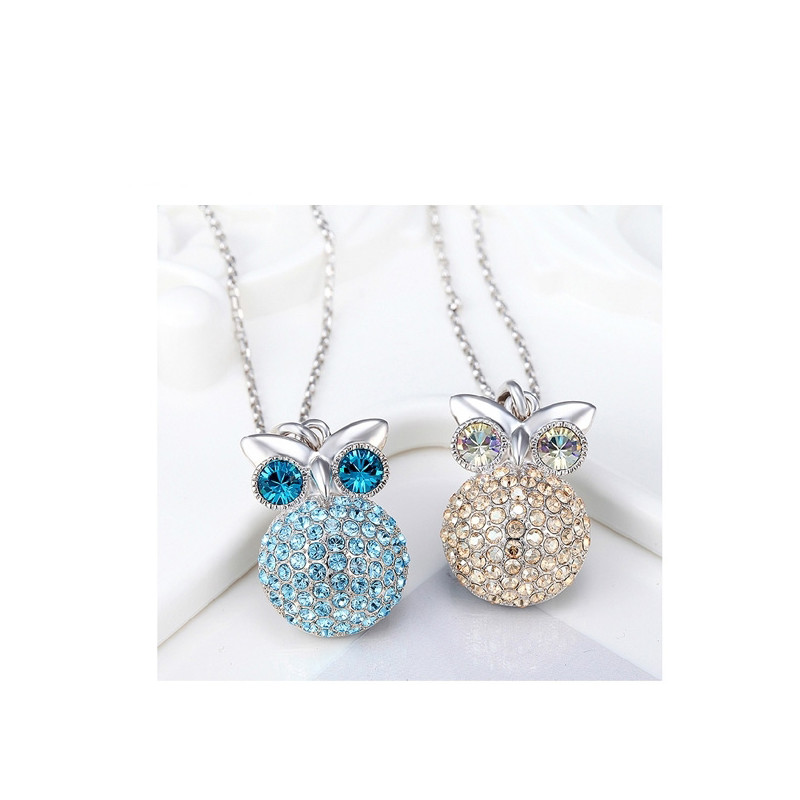 Pendentif Hibou orné de cristal de Swarovski Champagne et Plaqué Rhodium