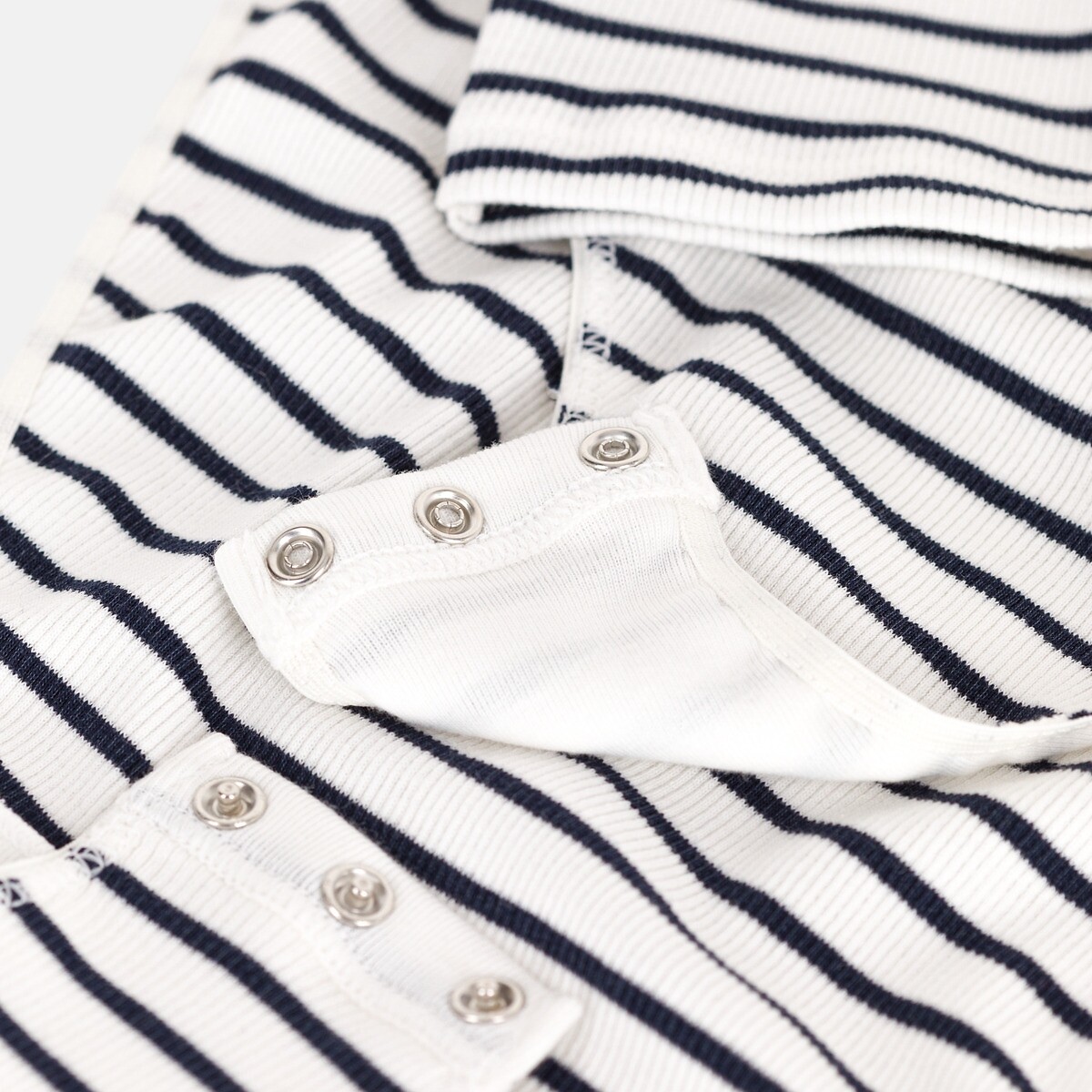 PETIT BATEAU<br>Casco listrado